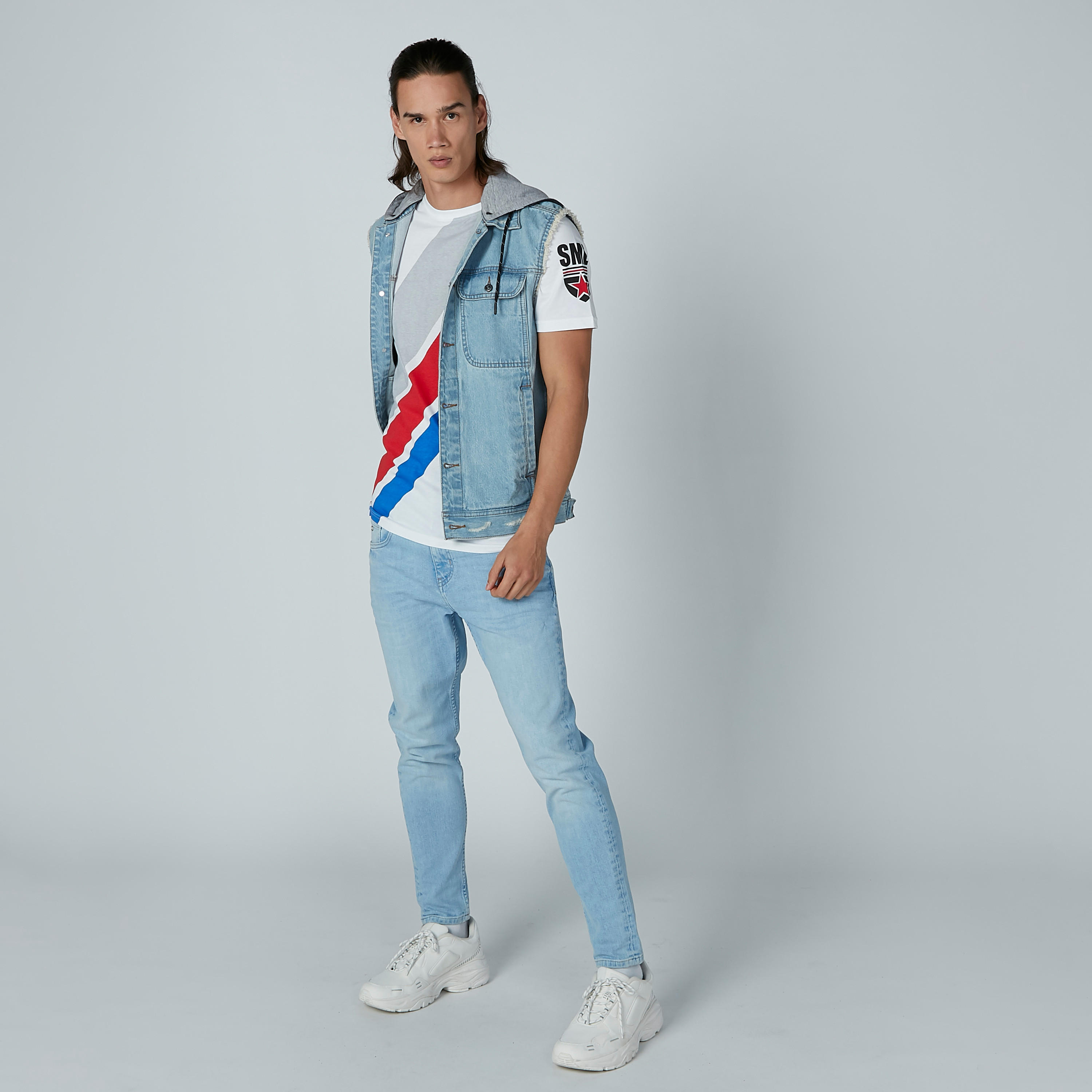 تيشيرت بأكمام قصيرة وياقة مستديرة وطبعات سمايلي وورلد-men-clothing-tshirtsandpolos-tshirts-image-3