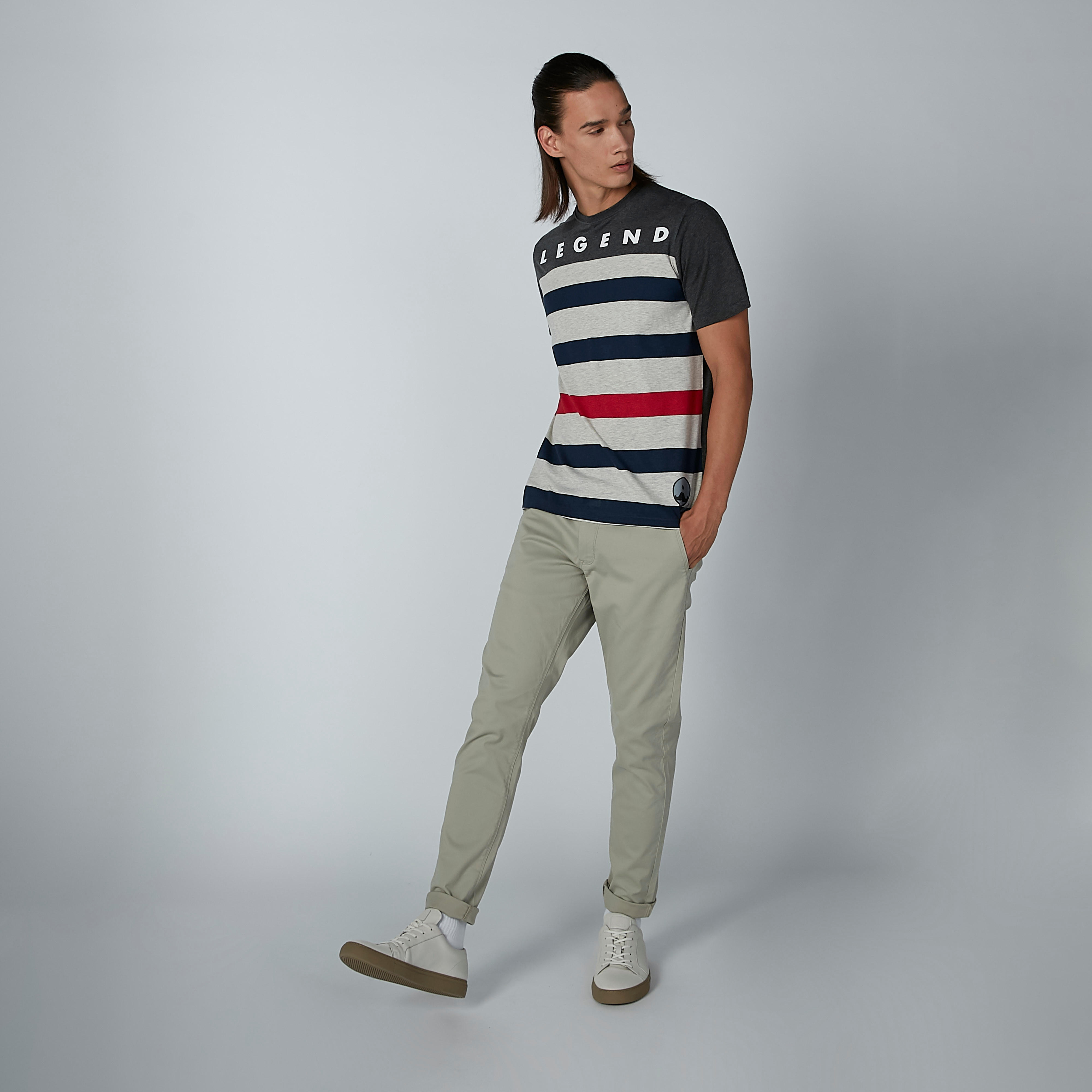 تيشيرت مقلّم بياقة مستديرة وأكمام قصيرة من سمايلي وورلد-men-clothing-tshirtsandpolos-tshirts-image-2