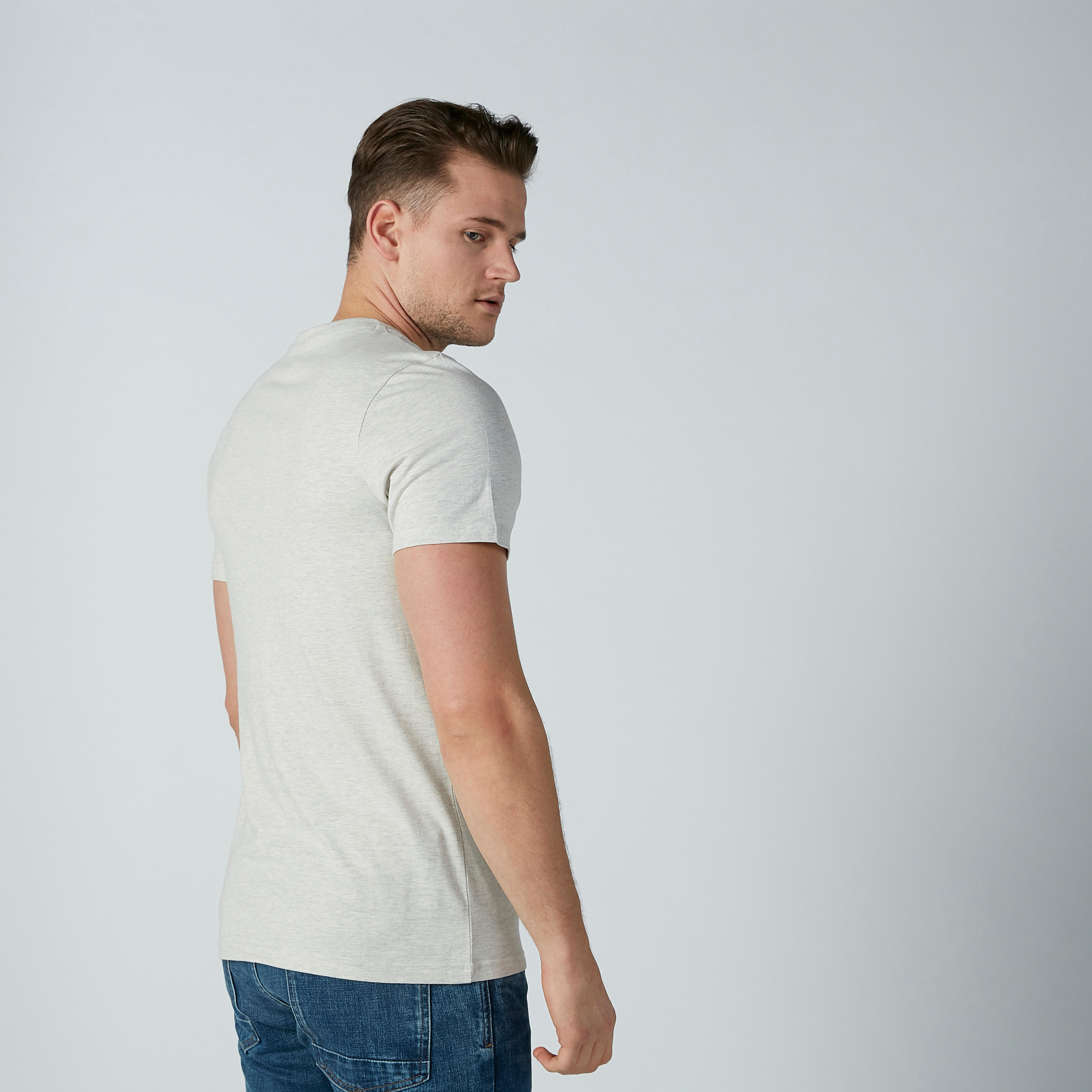 تيشيرت بأكمام قصيرة وياقة مستديرة وطبعات سمايلي وورلد-men-clothing-tshirtsandpolos-tshirts-image-3