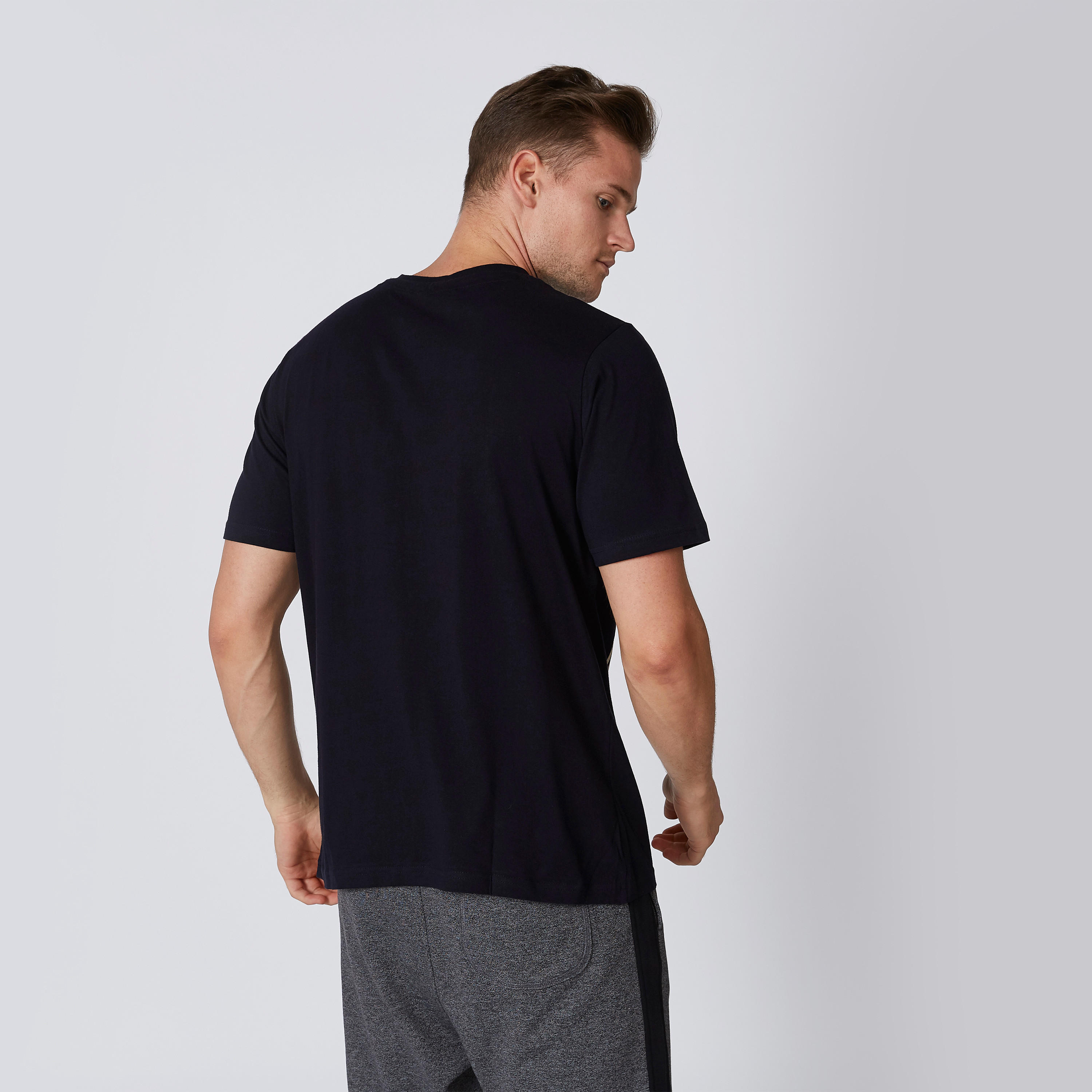 تيشيرت مستدام سليم بياقة مستديرة وطبعات سمايلي وورلد-men-clothing-tshirtsandpolos-tshirts-image-4