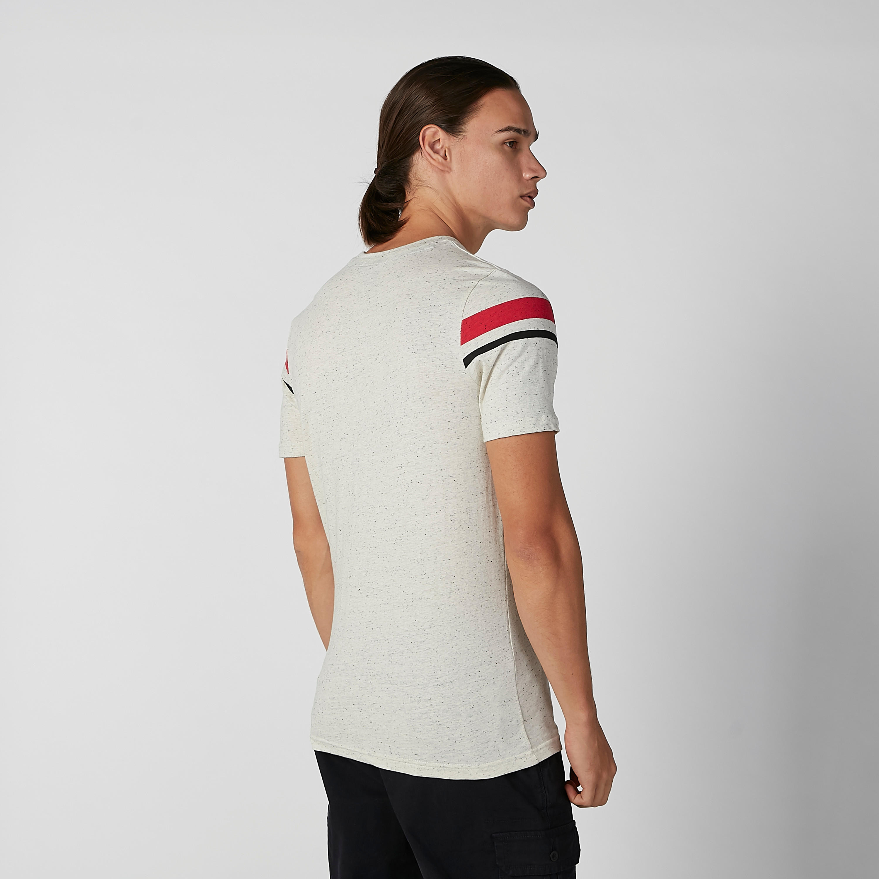 تيشيرت مستدام سليم بياقة ضيّقة وطبعات سمايلي وورلد -men-clothing-tshirtsandpolos-tshirts-image-4
