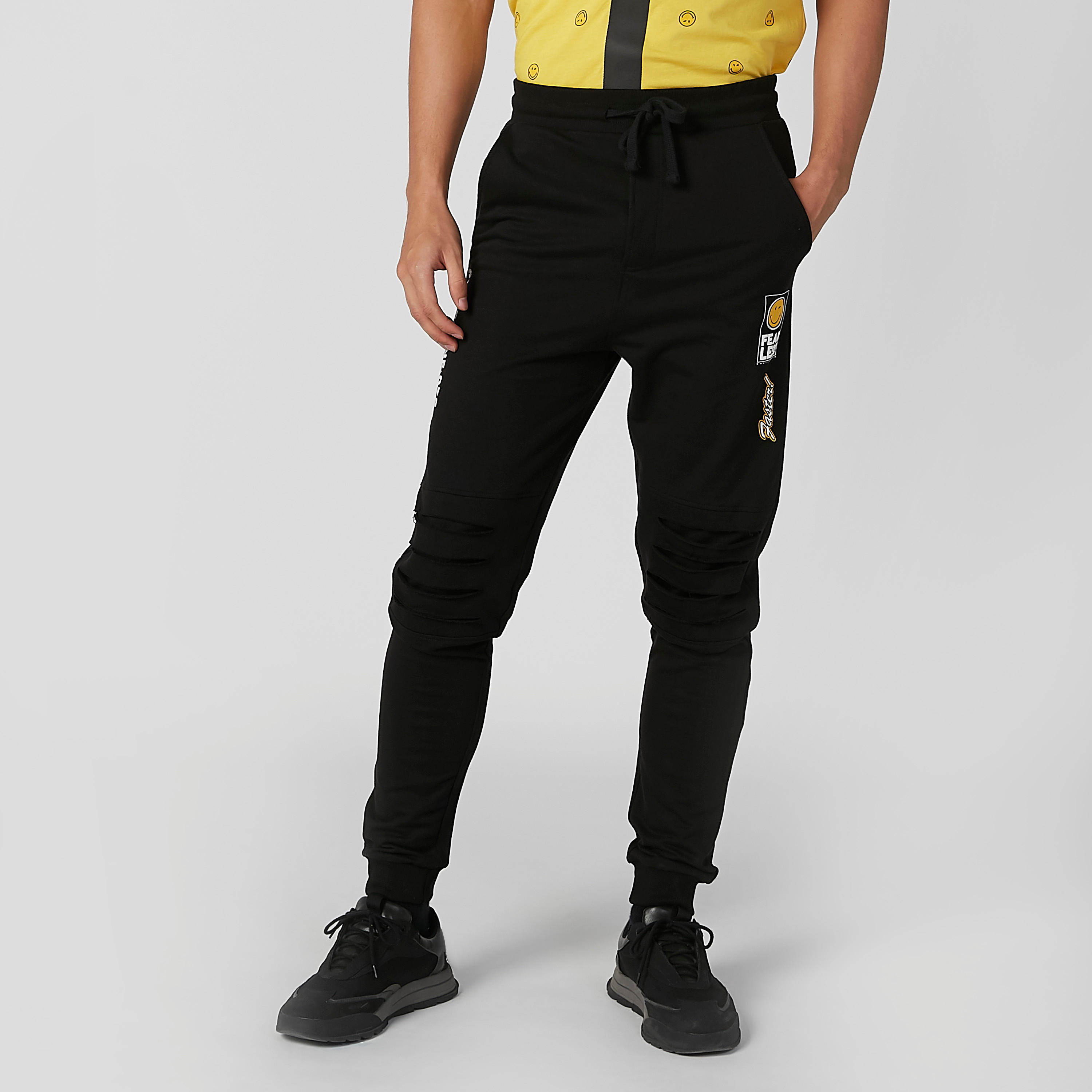 بنطلون رياضي مستدام سليم برباط إغلاق وطبعات-men-clothing-bottoms-joggers-image-1