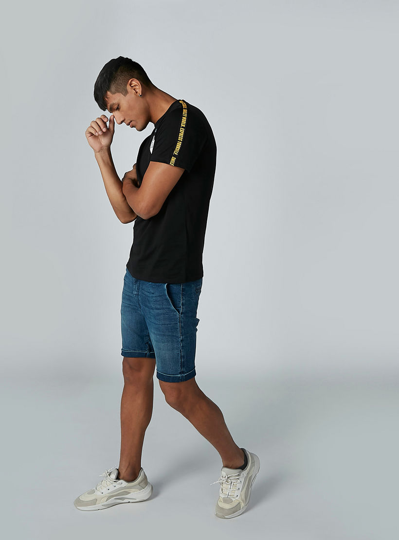 تيشيرت مستدام سليم وياقة ضيّقة وطبعات سمايلي وورلد -men-clothing-tshirtsandpolos-tshirts-image-5