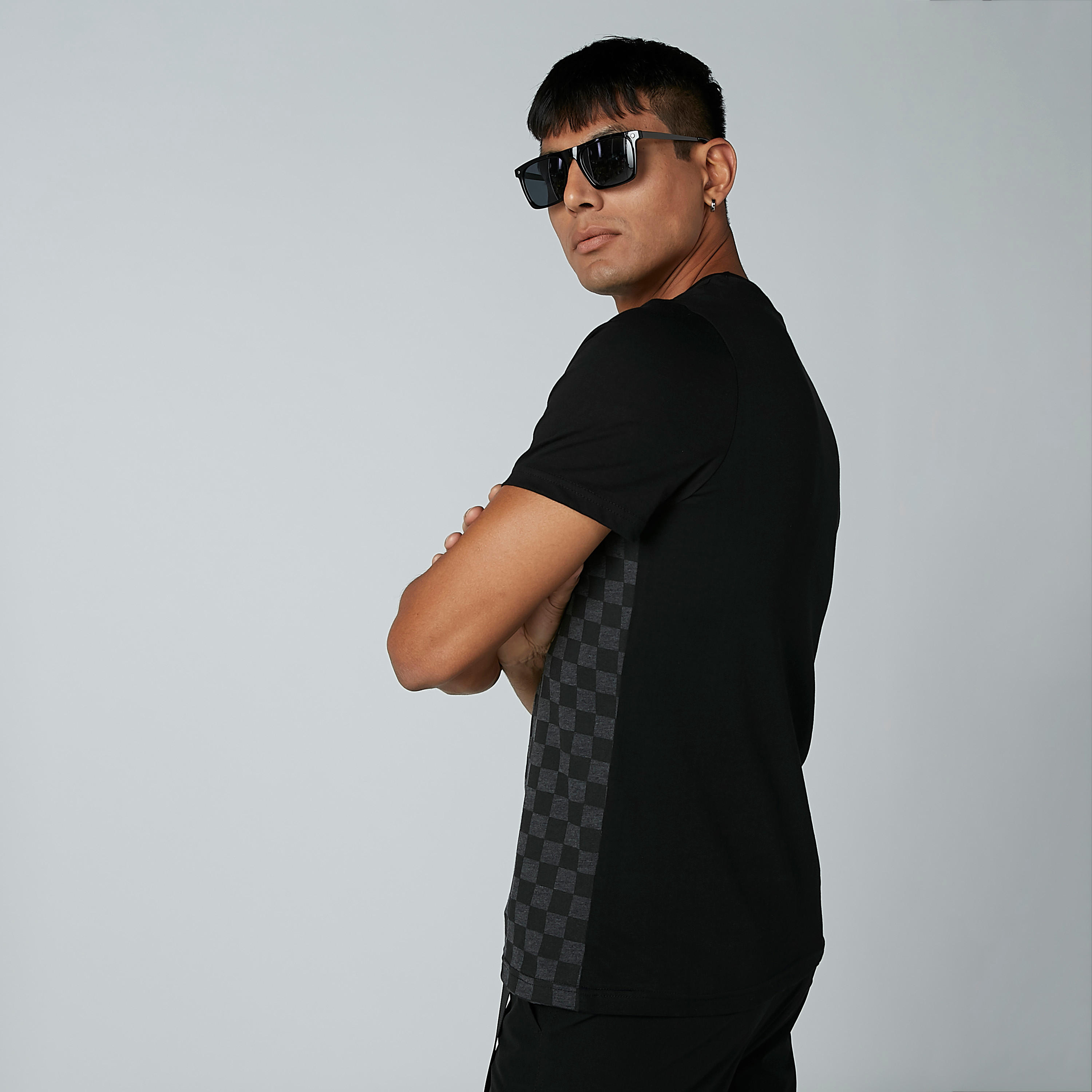 تيشيرت مستدام بقصّة سليم وياقة ضيّقة وطبعات سمايلي وورلد -men-clothing-tshirtsandpolos-tshirts-image-4