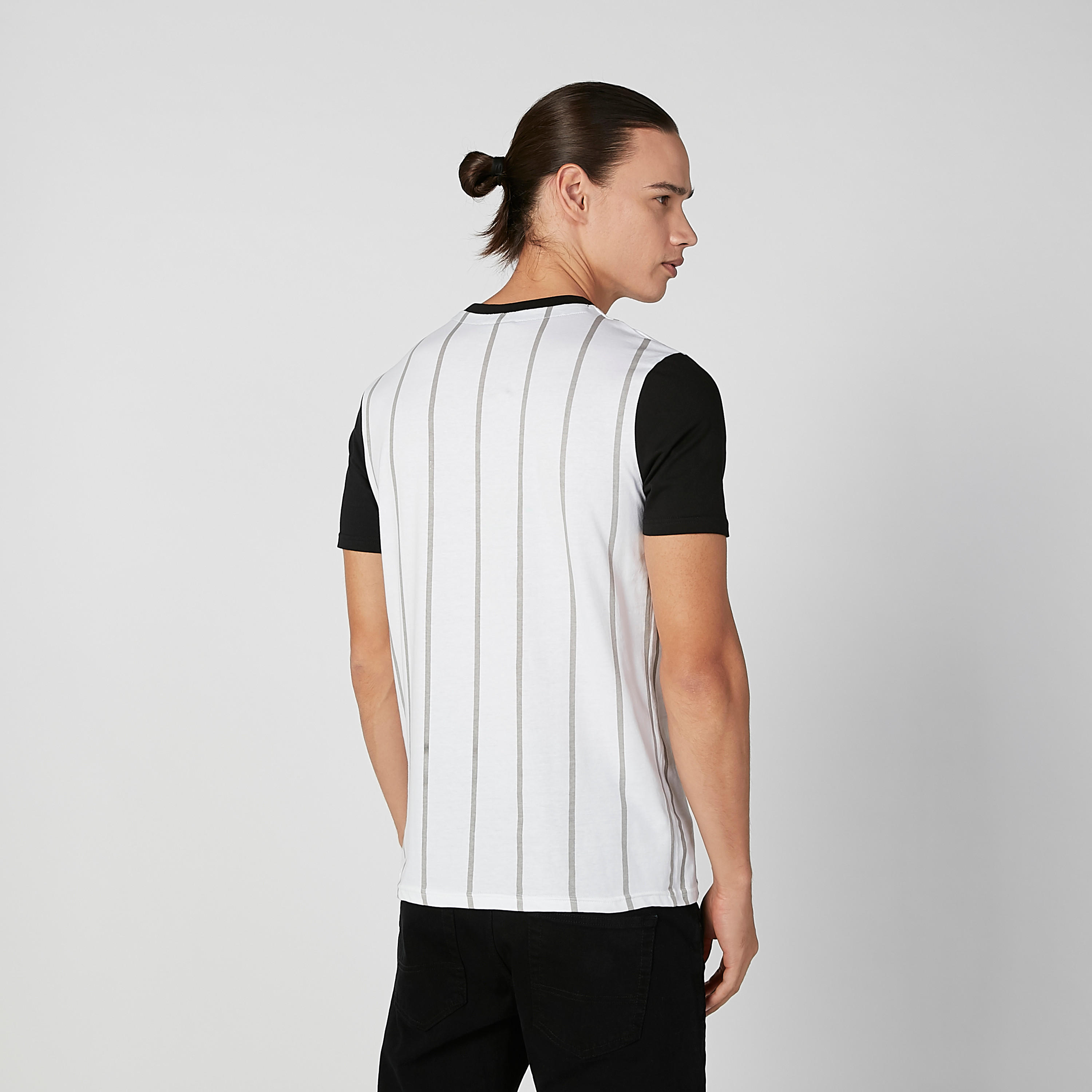 تيشيرت مستدام سليم بياقة ضيّقة وطبعات سمايلي وورلد-men-clothing-tshirtsandpolos-tshirts-image-4
