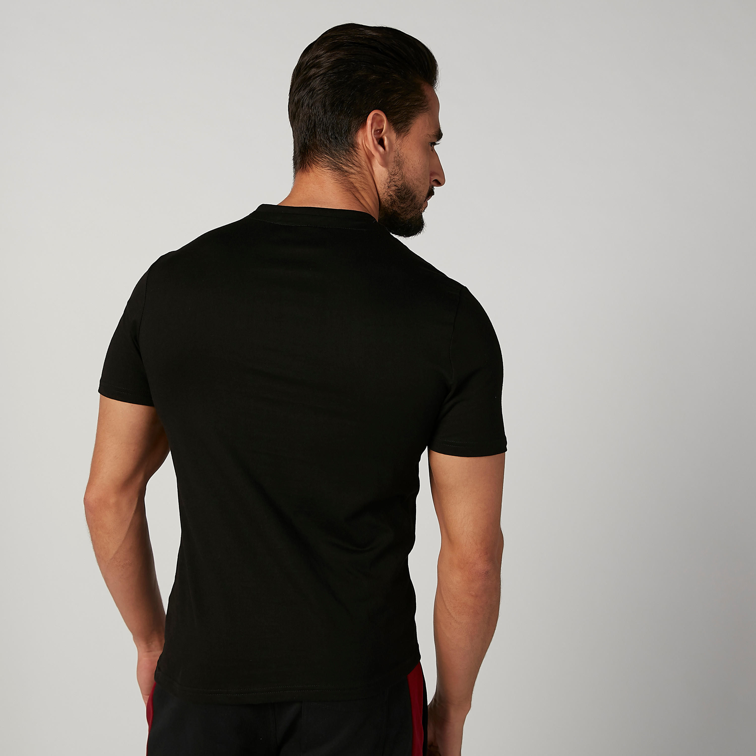 تيشيرت مستدام سليم بياقة ضيّقة وطبعات سمايلي وورلد -men-clothing-tshirtsandpolos-tshirts-image-2