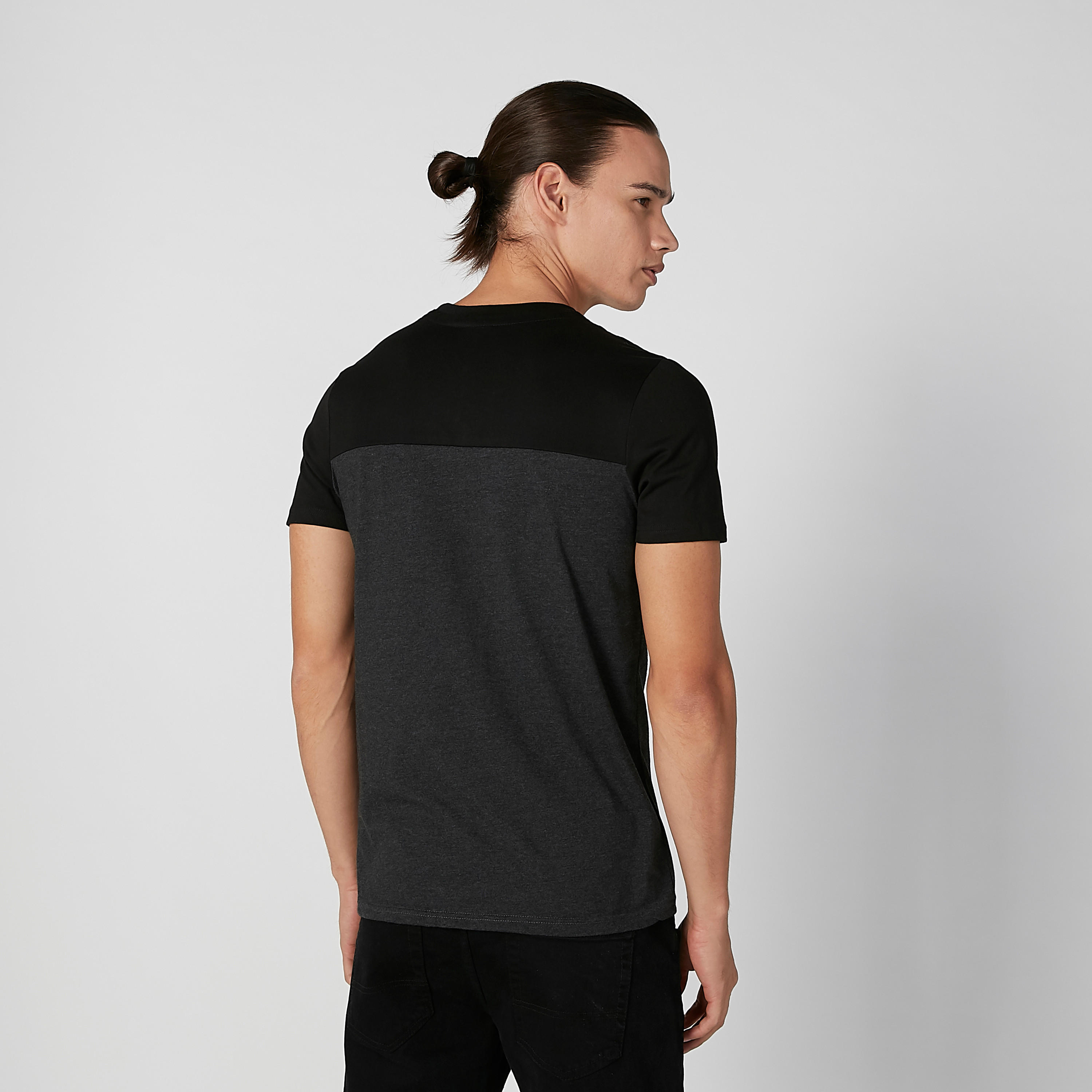 تيشيرت مستدام سليم بياقة ضيّقة وطبعات سمايلي وورلد -men-clothing-tshirtsandpolos-tshirts-image-3