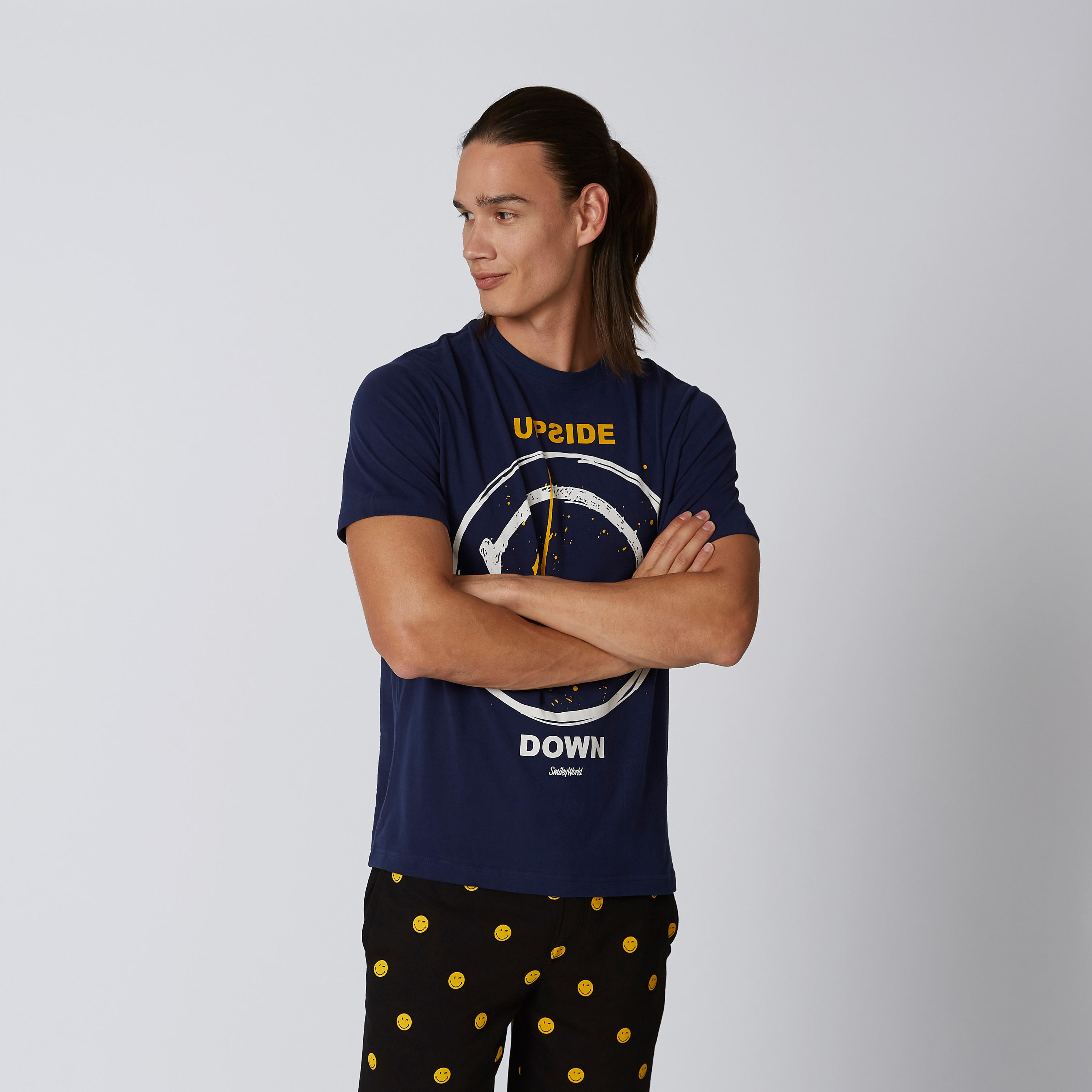 تيشيرت مستدام سليم بياقة مستديرة وطبعات سمايلي وورلد -men-clothing-tshirtsandpolos-tshirts-image-1