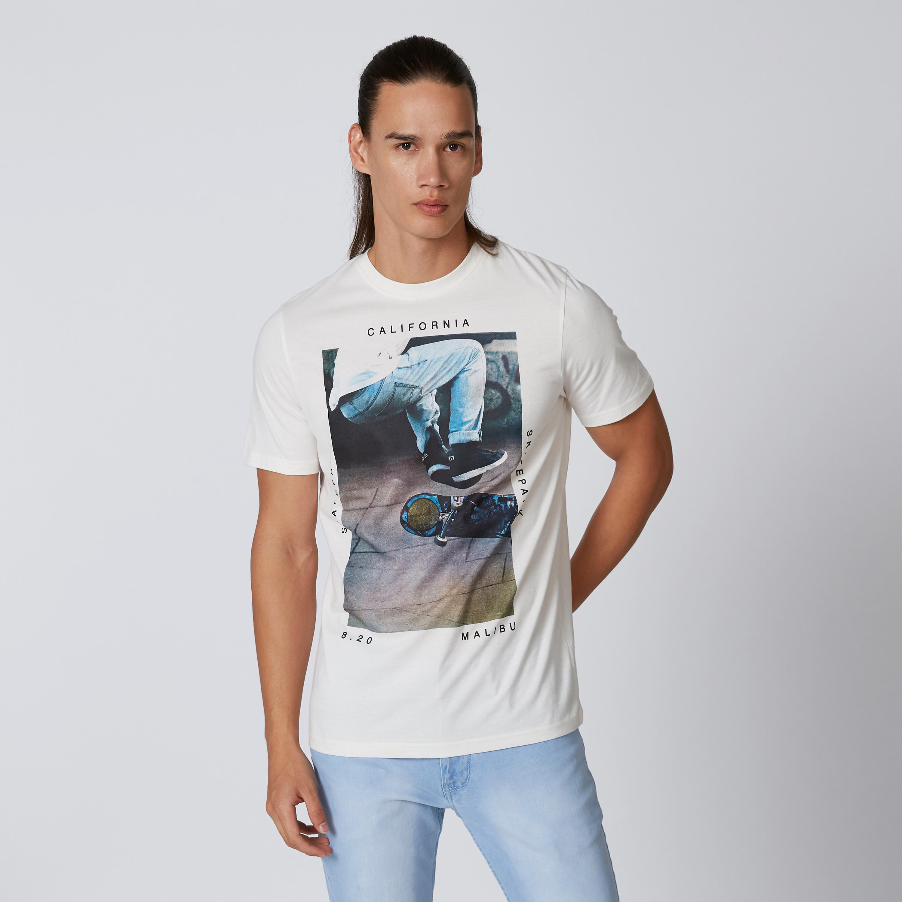 تيشيرت مستدام سليم بياقة مستديرة وطبعات سمايلي وورلد-men-clothing-tshirtsandpolos-tshirts-image-1