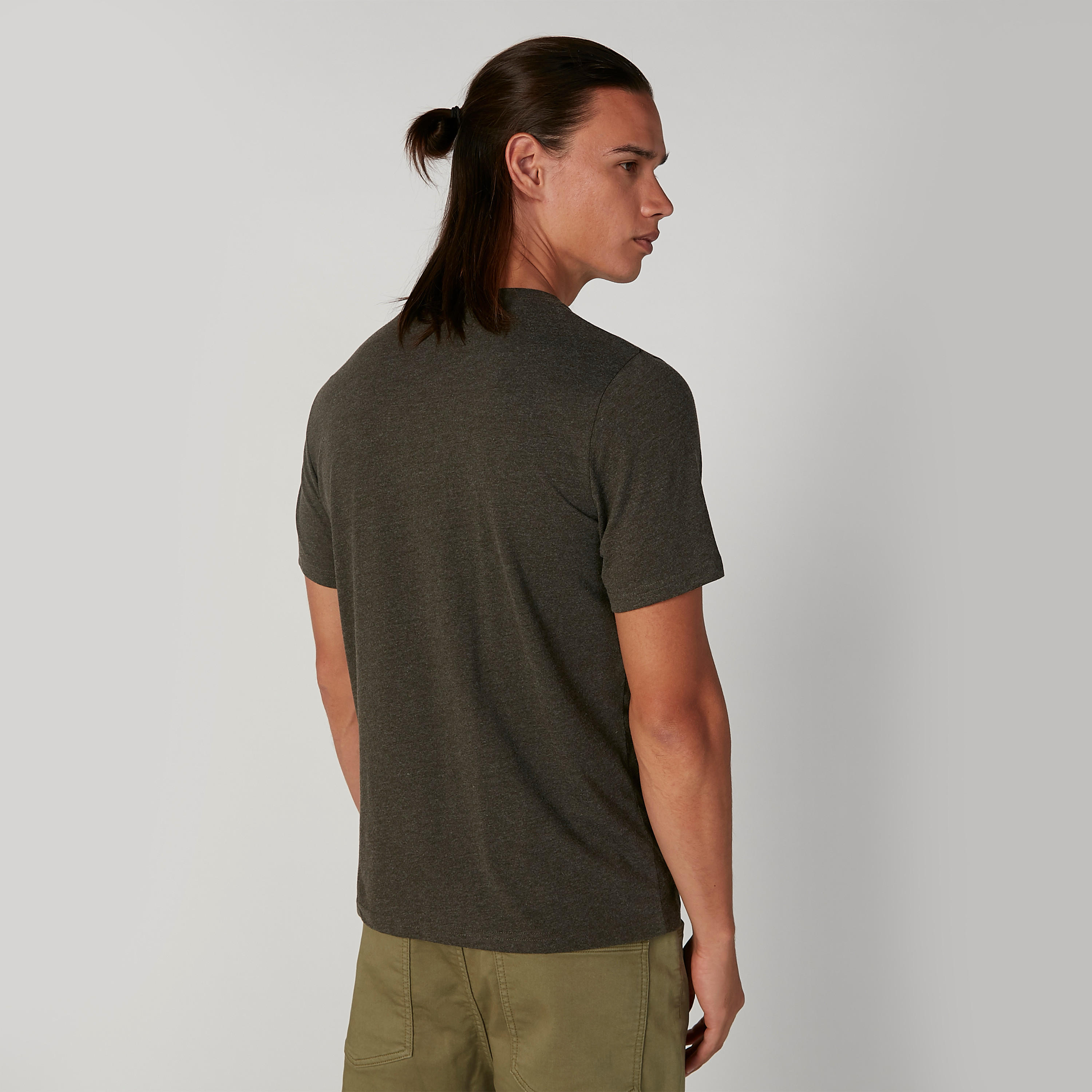 تيشيرت مستدام سليم بياقة ضيّقة وطبعات سمايلي وورلد -men-clothing-tshirtsandpolos-tshirts-image-3