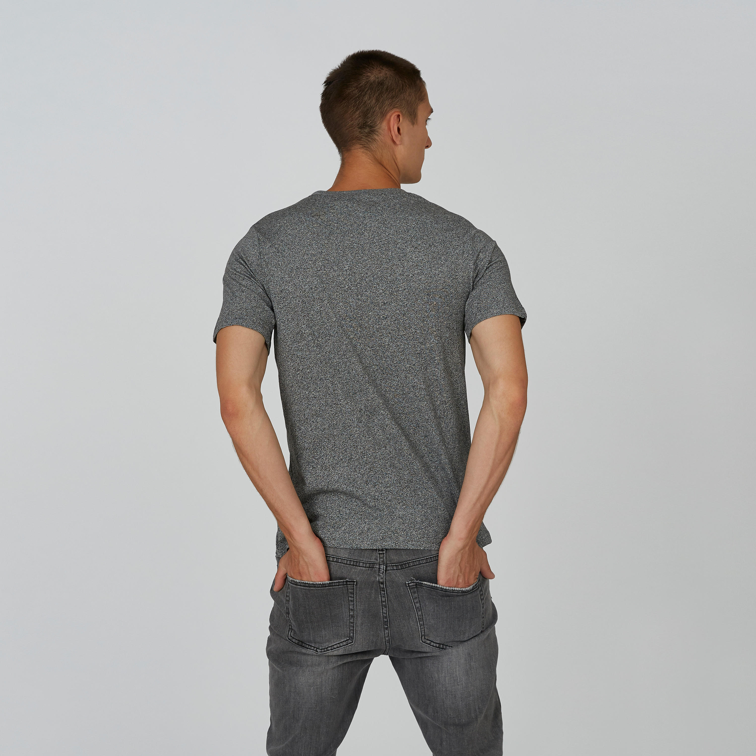 تيشيرت مستدام سليم بياقة ضيّقة وطبعات سمايلي وورلد -men-clothing-tshirtsandpolos-tshirts-image-3