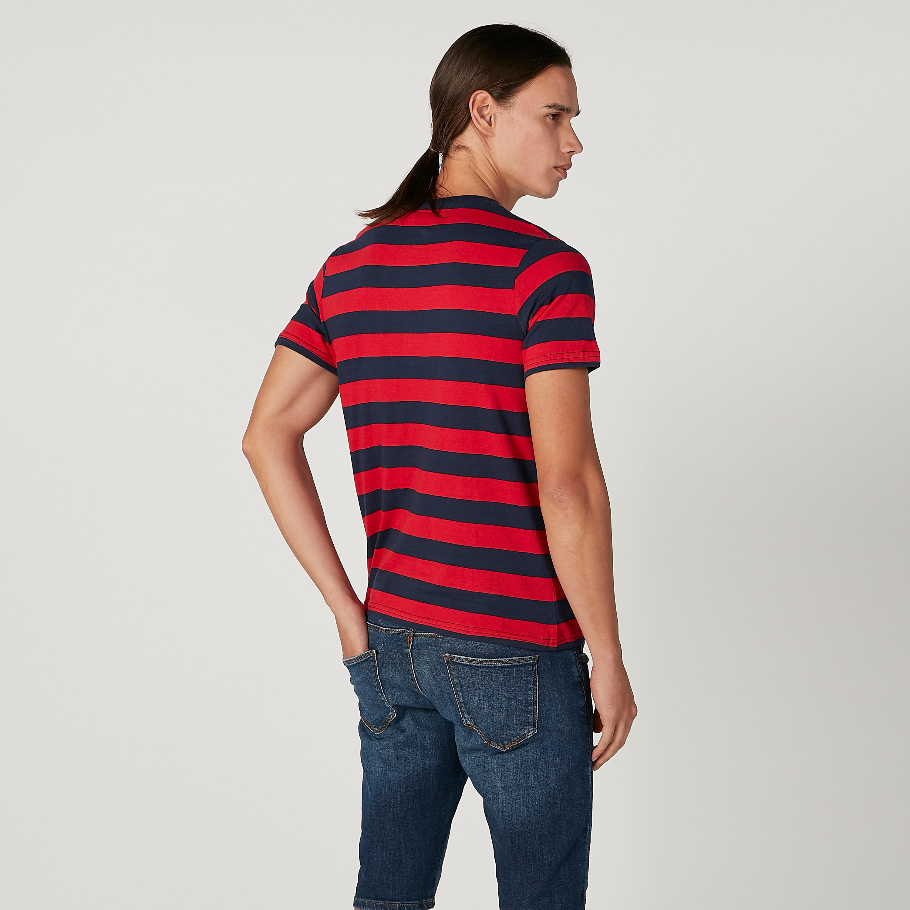 تيشيرت مستدام سليم بياقة ضيّقة وطبعات سمايلي وورلد -men-clothing-tshirtsandpolos-tshirts-image-4
