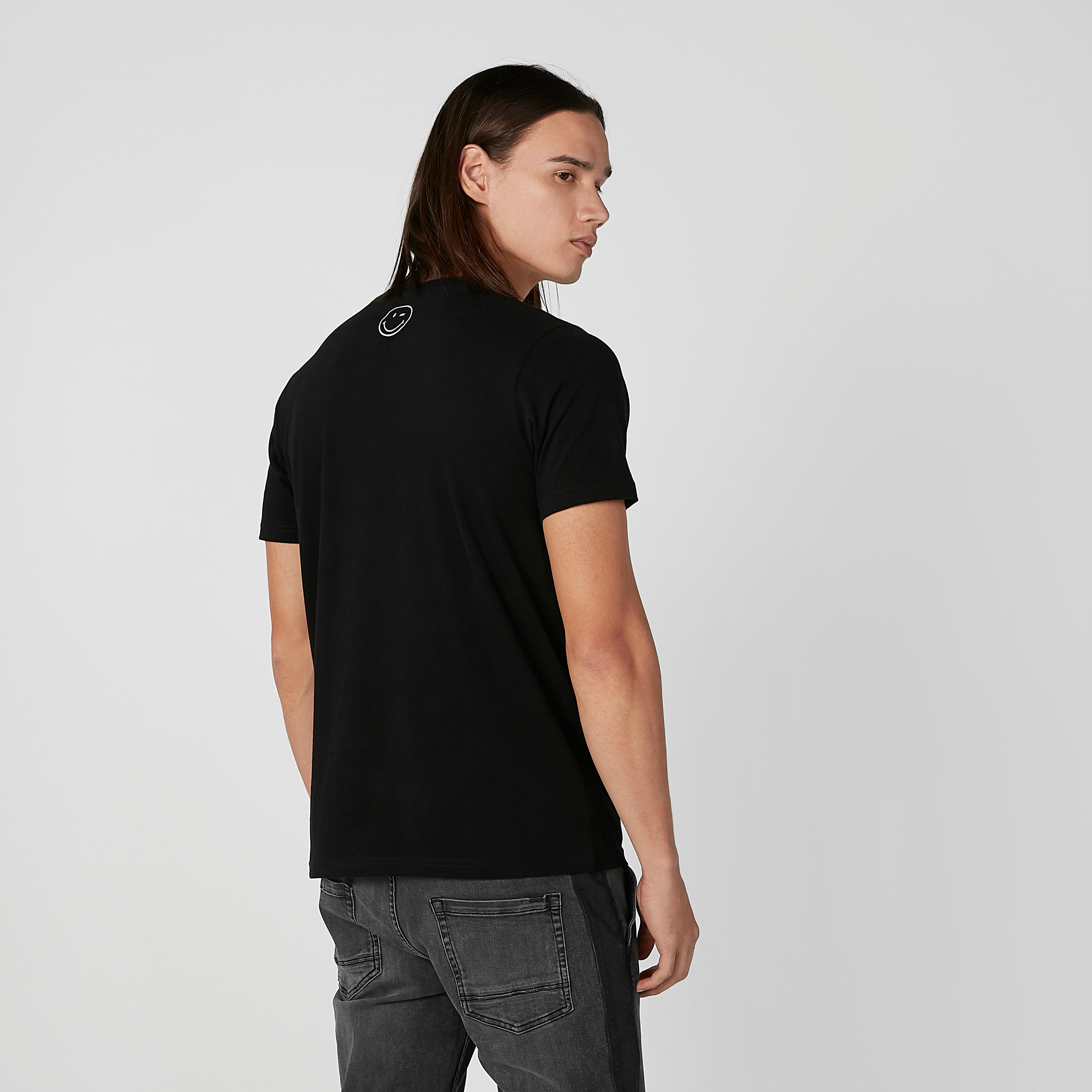 تيشيرت مستدام سليم بياقة ضيّقة وطبعات -men-clothing-tshirtsandpolos-tshirts-image-3