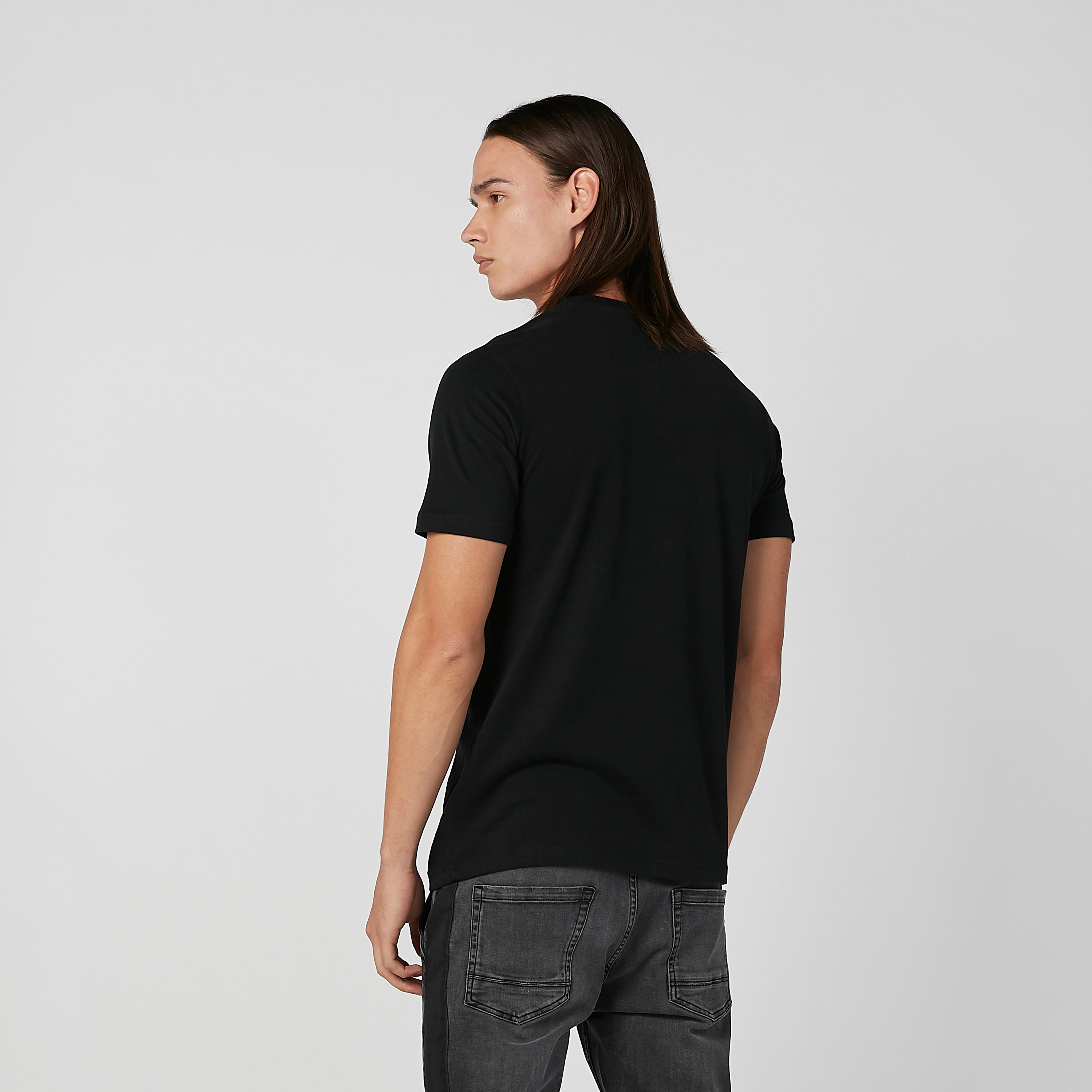 تيشيرت مستدام سليم بياقة ضيّقة وطبعات سمايلي وورلد-men-clothing-tshirtsandpolos-tshirts-image-4