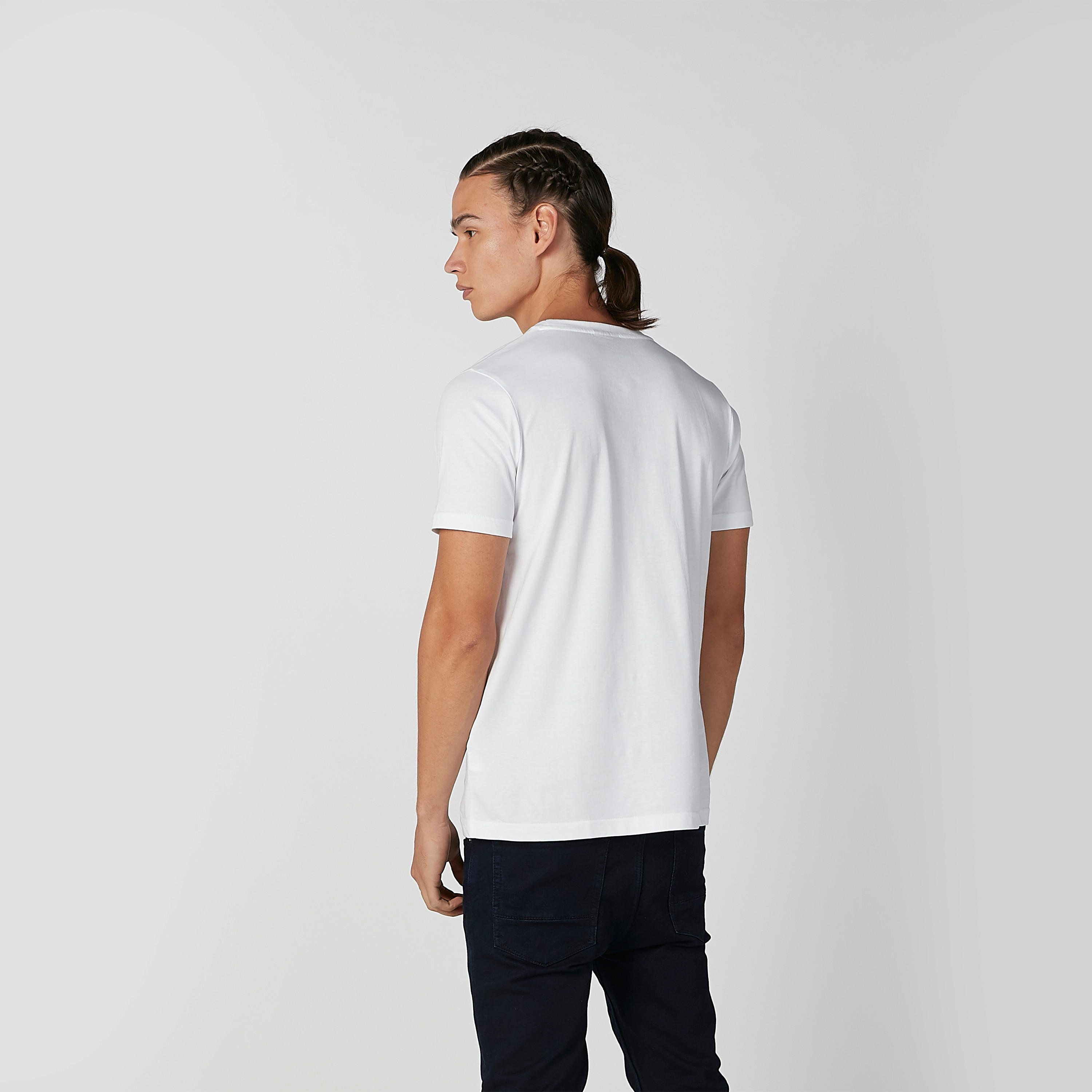 تيشيرت سليم بياقة ضيّقة وطبعات سمايلي وورلد-men-clothing-tshirtsandpolos-tshirts-image-2