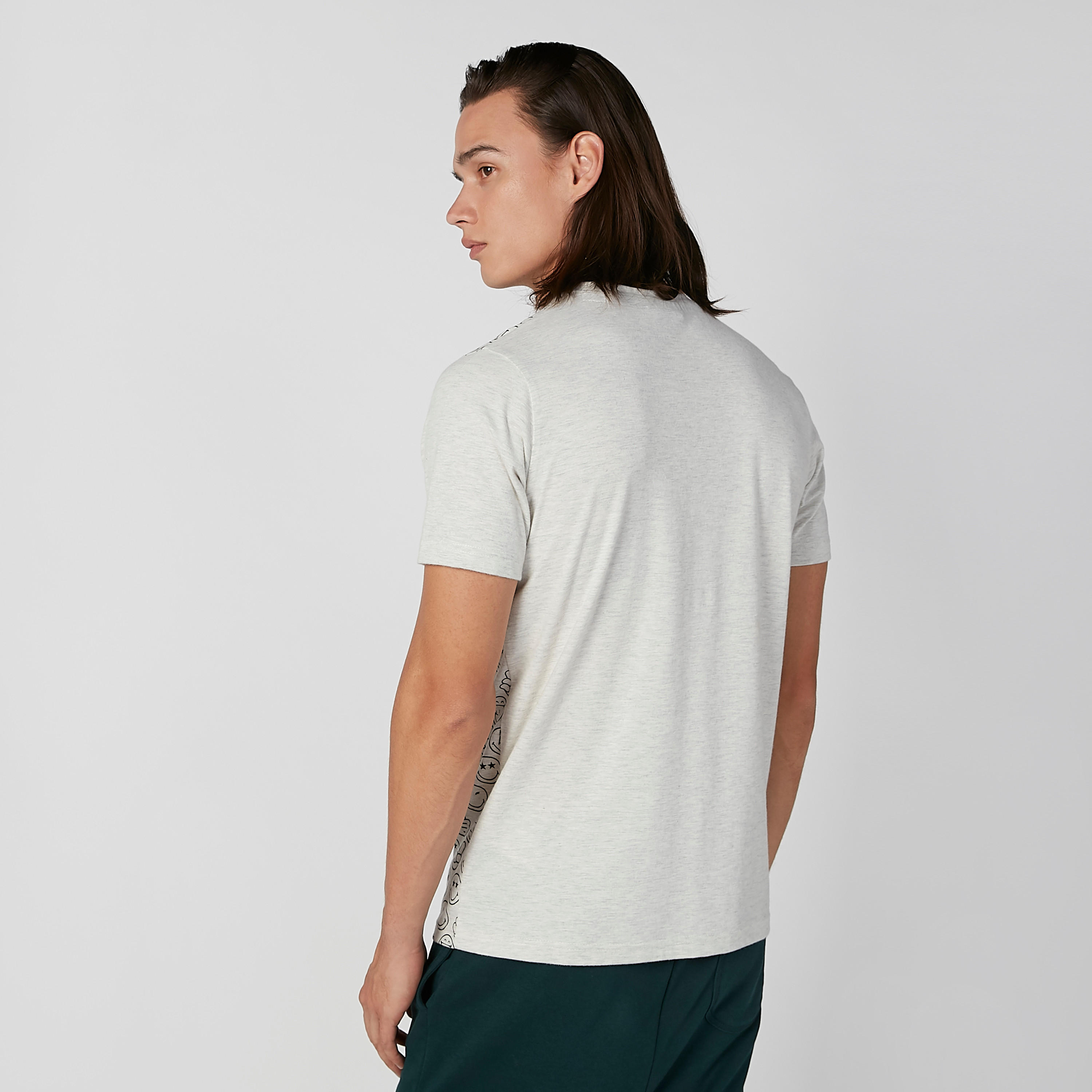 تيشيرت مستدام سليم بياقة ضيّقة وطبعات سمايلي وورلد-men-clothing-tshirtsandpolos-tshirts-image-4