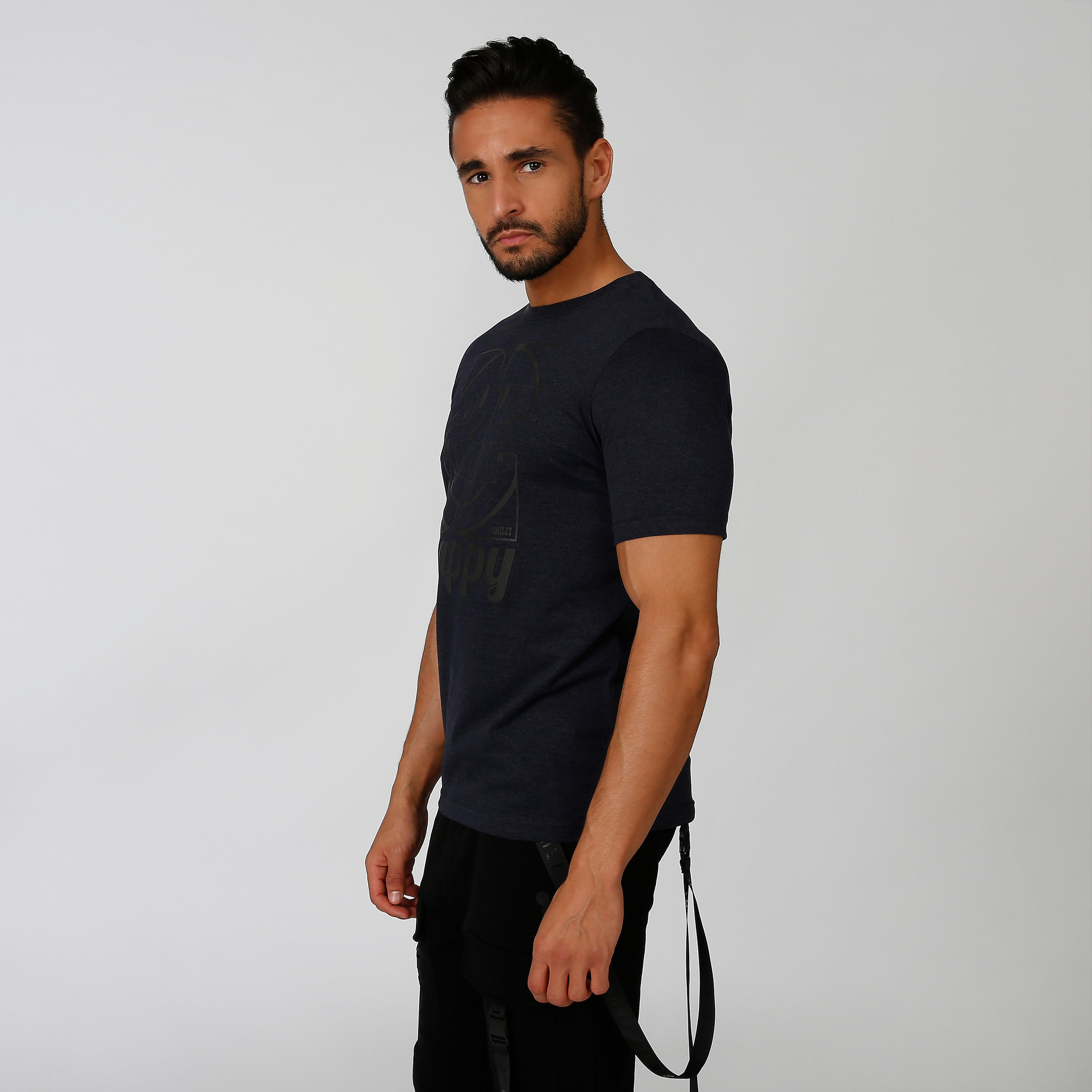 تيشيرت مستدام سليم بياقة مستديرة وطبعات سمايلي وورلد -men-clothing-tshirtsandpolos-tshirts-image-4