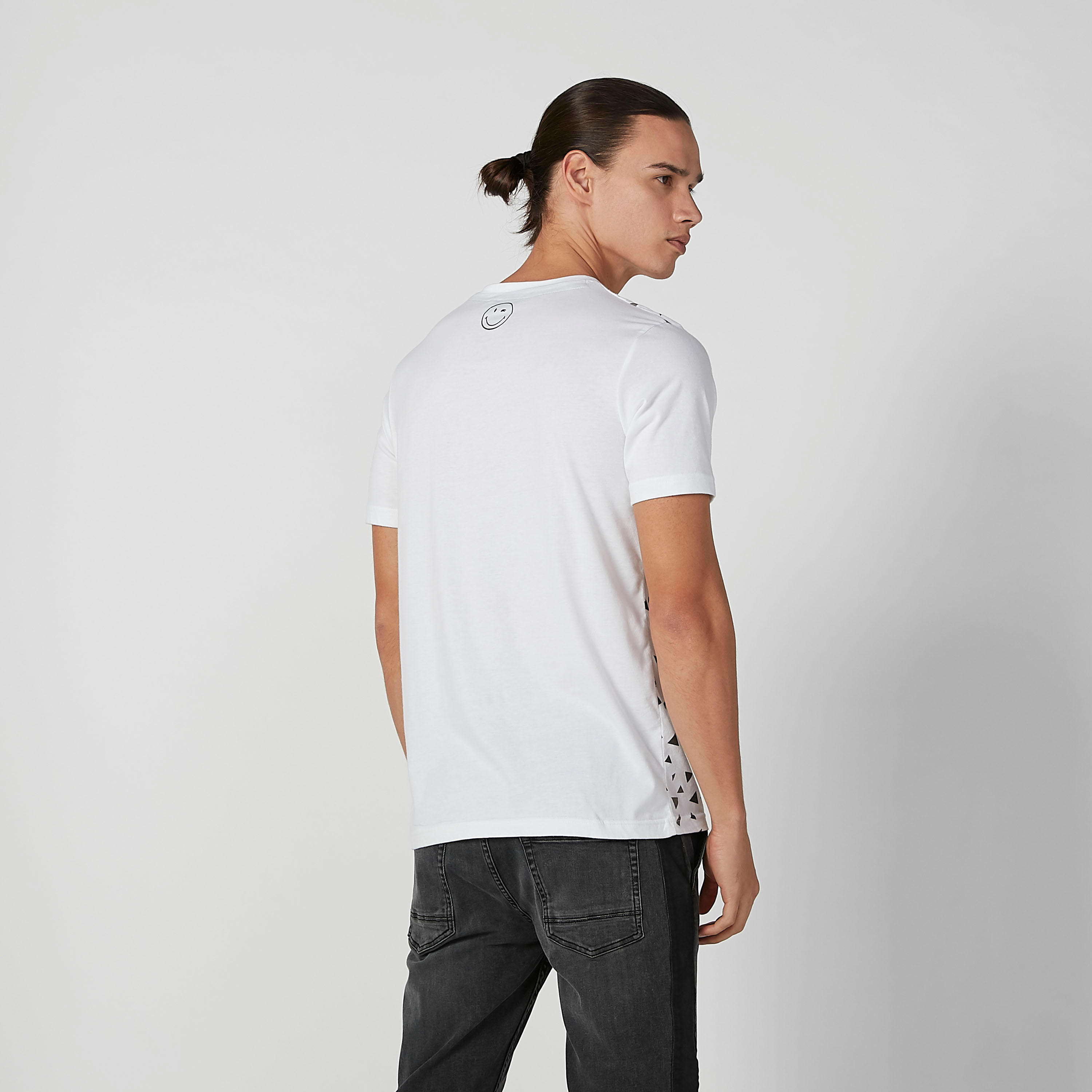 Sustainable Smiley World Slim Fit Printed Crew Neck T-shirt-men-clothing-tshirtsandpolos-tshirts-image-3