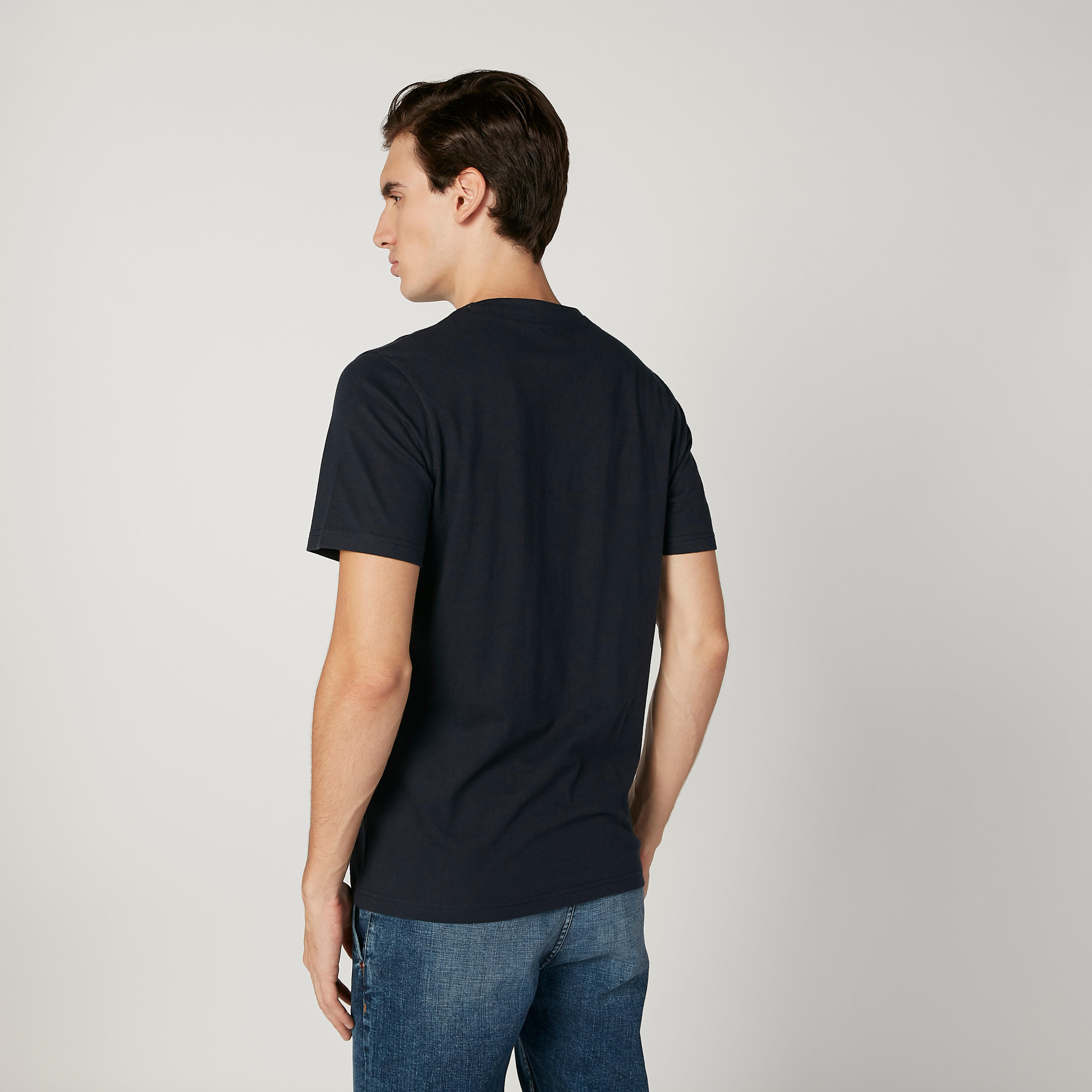 تيشيرت مستدام سليم بياقة ضيّقة وطبعات سمايلي وورلد -men-clothing-tshirtsandpolos-tshirts-image-4