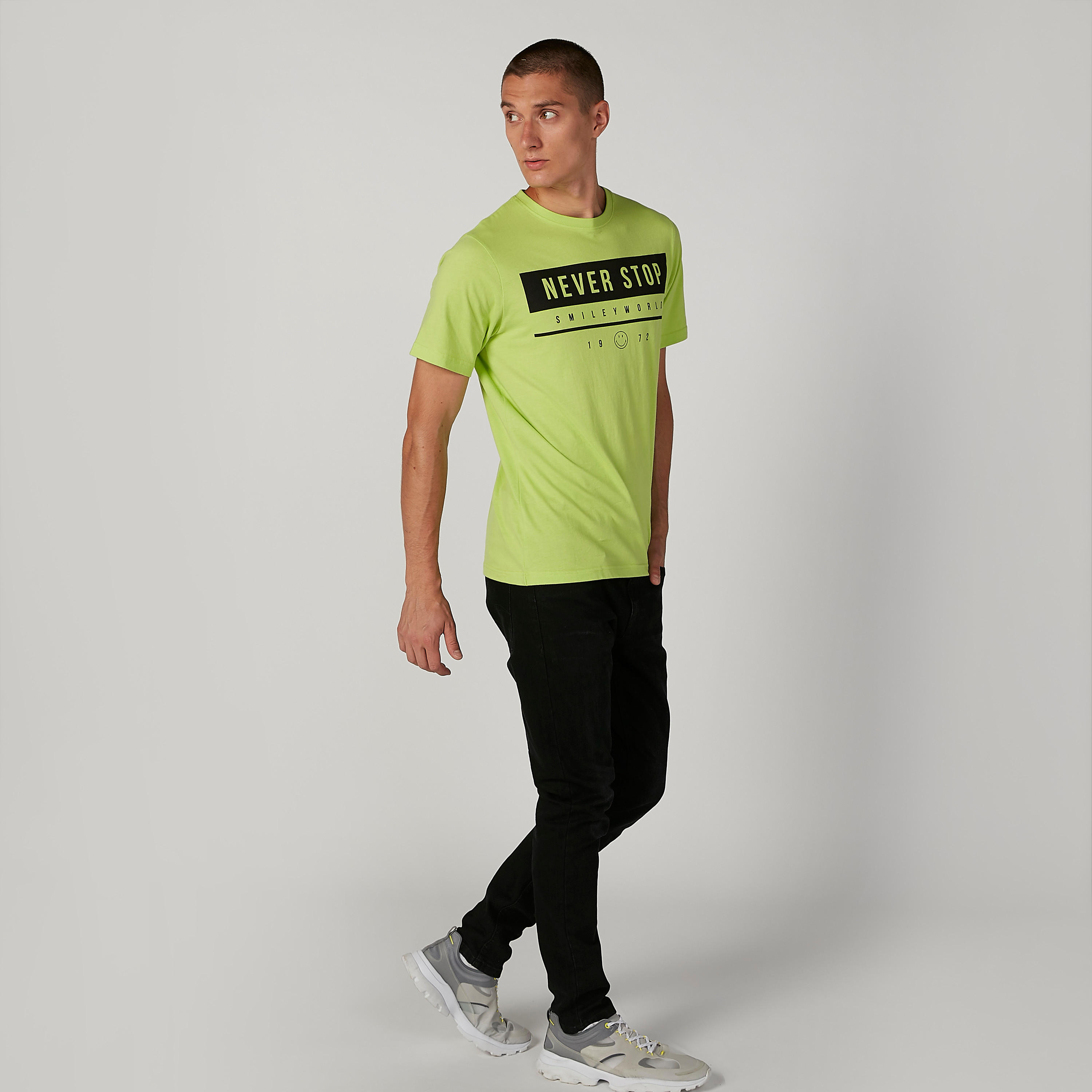 تيشيرت مستدام سليم بياقة مستديرة وطبعات سمايلي وورلد -men-clothing-tshirtsandpolos-tshirts-image-3