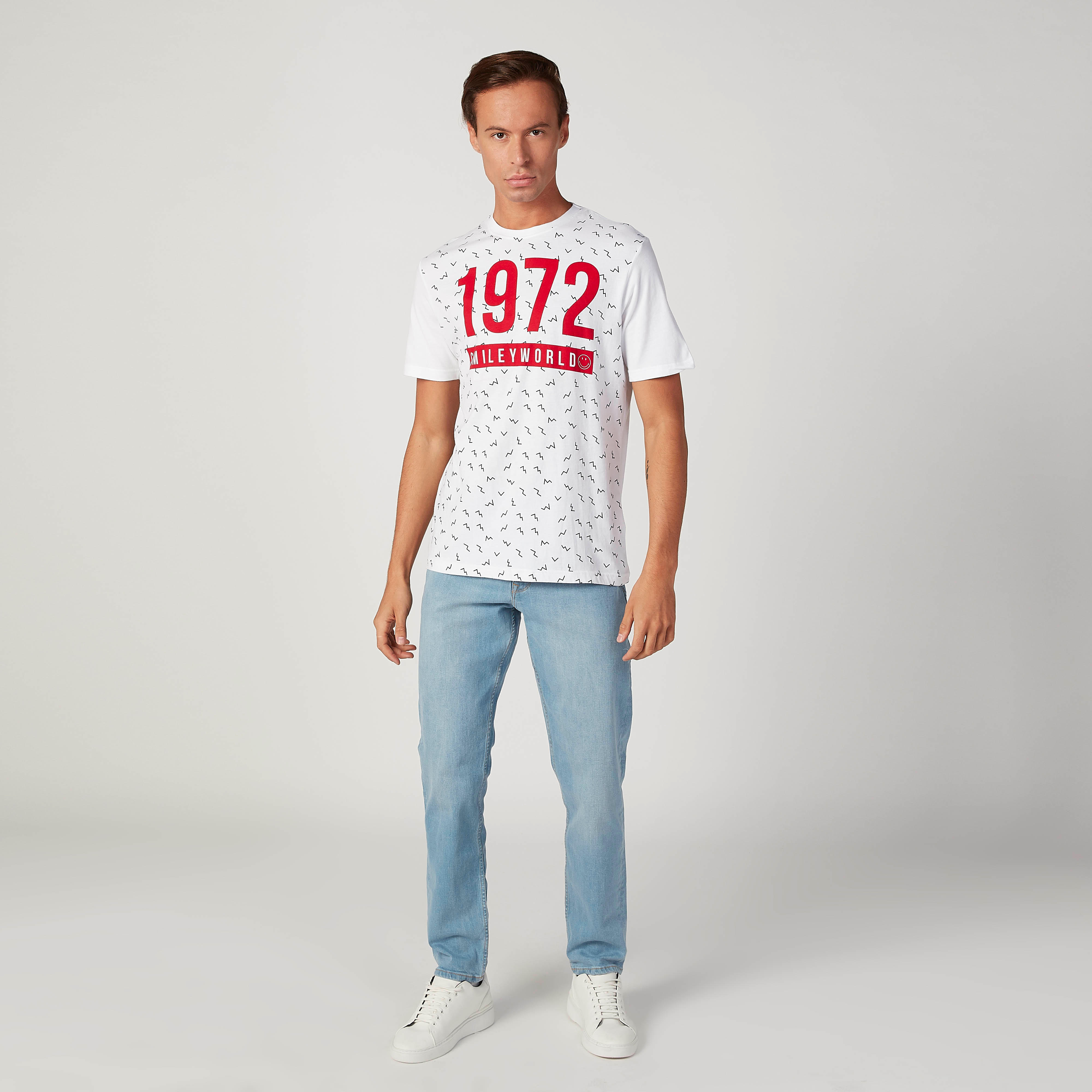 Sustainable Smiley World Slim Fit Printed T-shirt with Crew Neck-men-clothing-tshirtsandpolos-tshirts-image-2