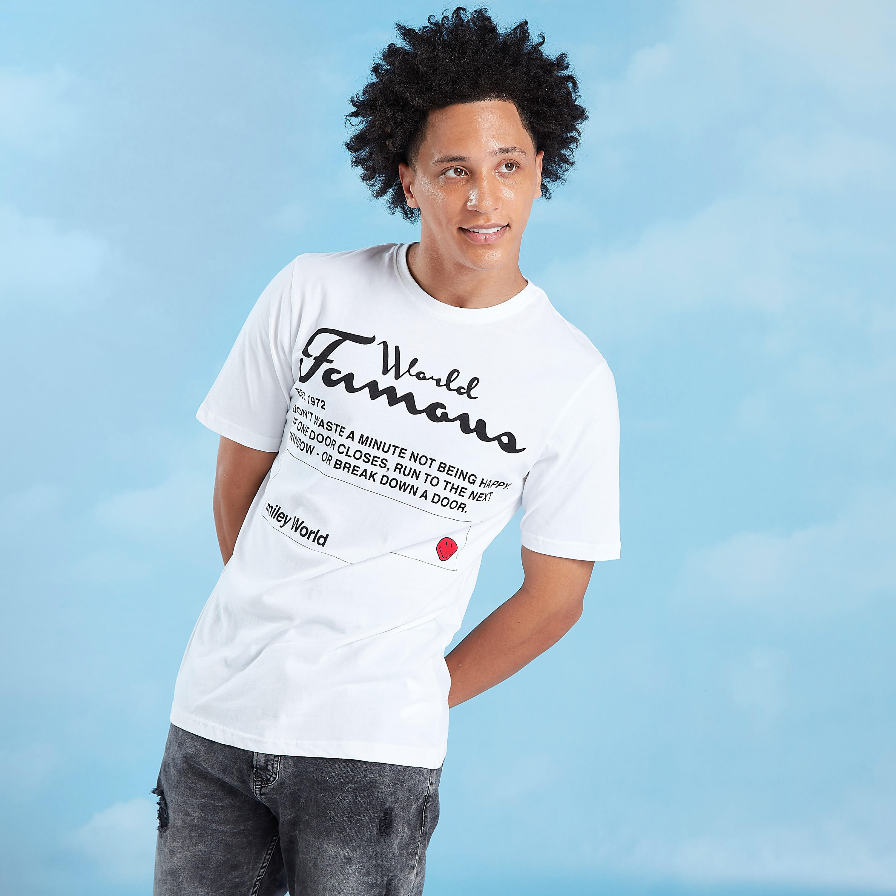 تيشيرت مستدام بأكمام قصيرة وطبعات سمايلي وورلد -men-clothing-tshirtsandpolos-tshirts-image-3