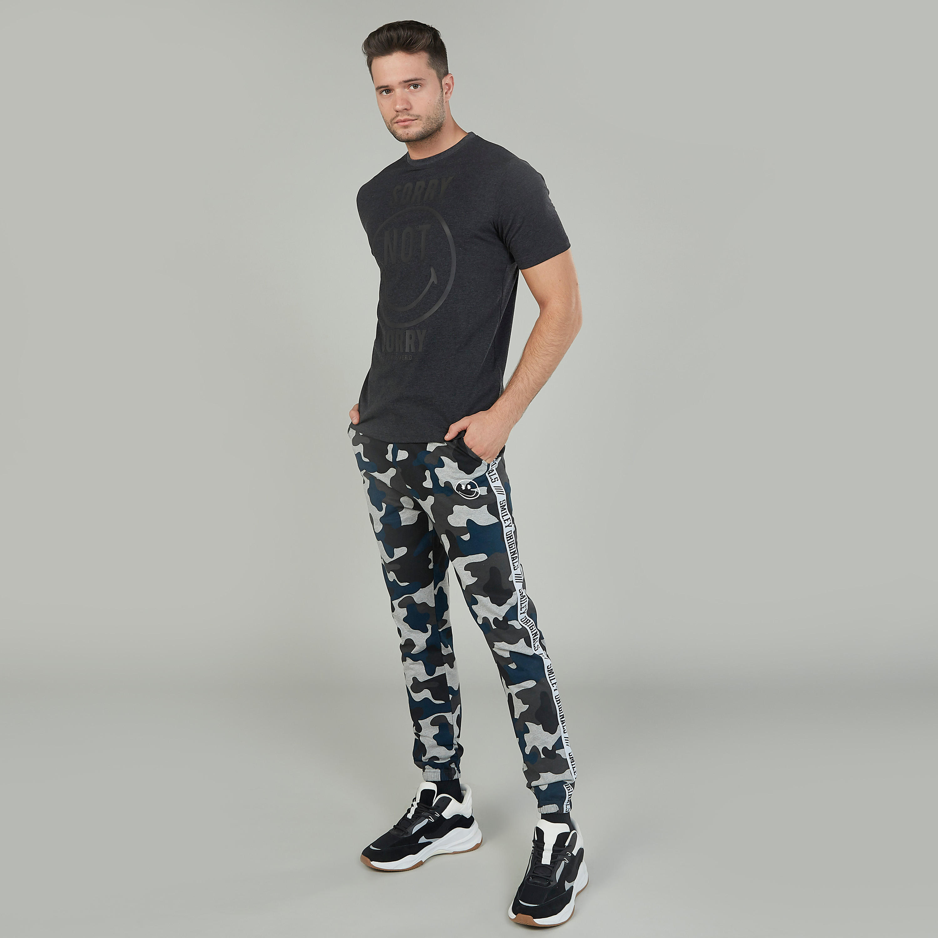 Sustainable Smiley World Slim Fit Printed T-shirt with Crew Neck-men-clothing-tshirtsandpolos-tshirts-image-2