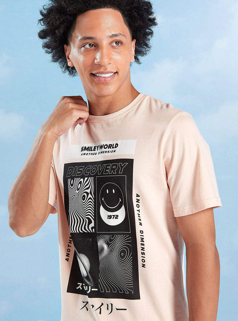 Smiley World Printed T-shirt with Round Neck and Short Sleeves-men-clothing-tshirtsandpolos-tshirts-image-1