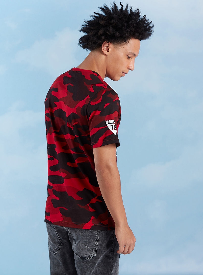 تيشيرت بياقة مستديرة وأكمام قصيرة وطبعات سمايلي وورلد-men-clothing-tshirtsandpolos-tshirts-image-1