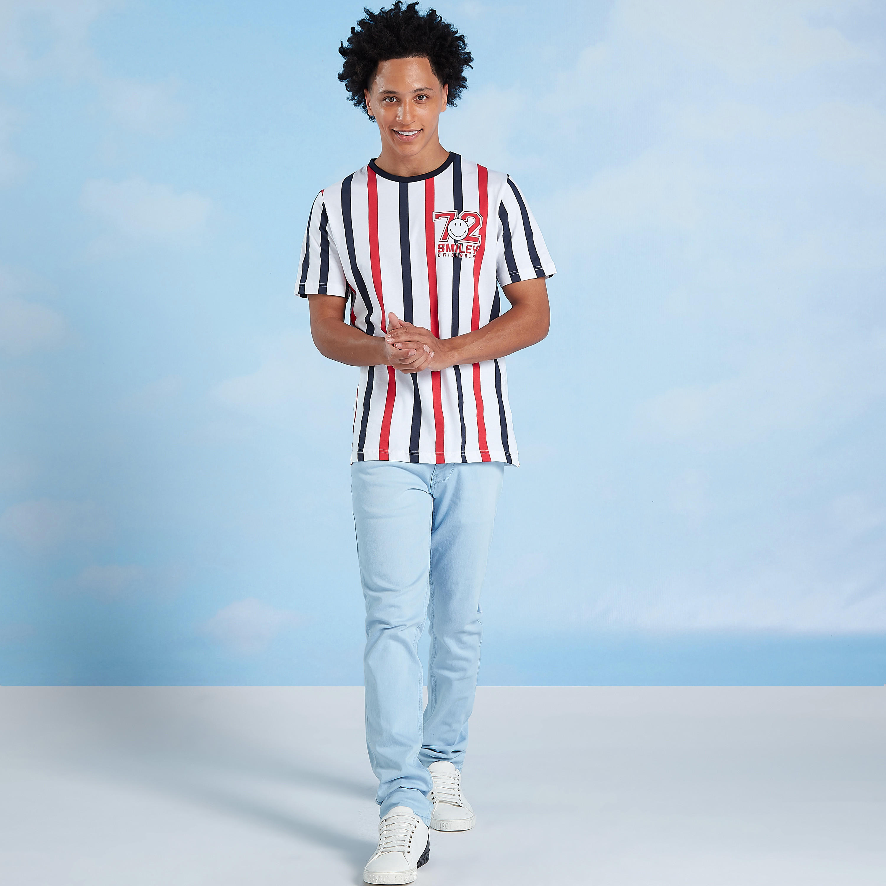 تيشيرت مخطط بياقة ضيّقة وأكمام قصيرة-men-clothing-tshirtsandpolos-tshirts-image-2