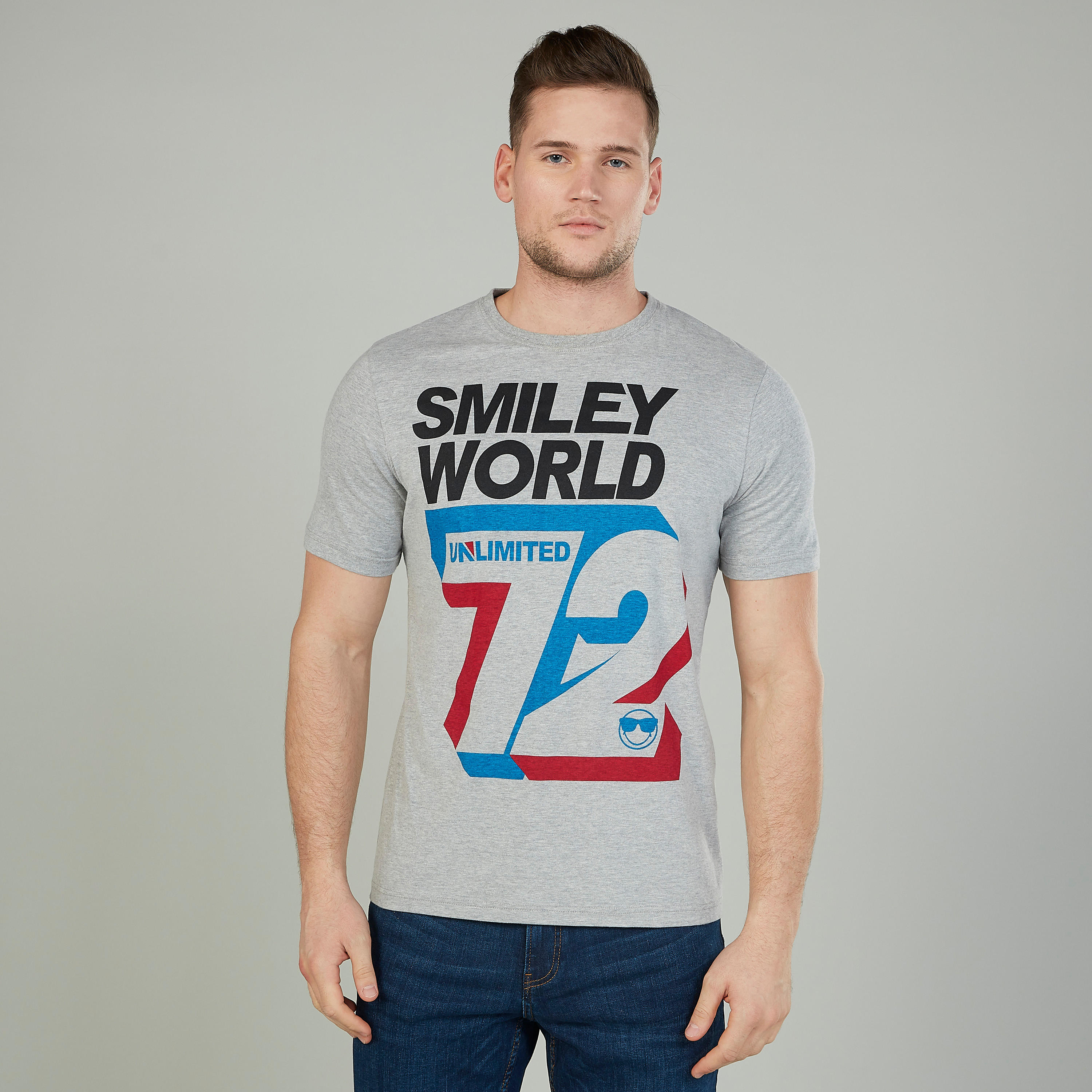 تيشيرت بياقة ضيّقة وأكمام قصيرة وطبعات سمايلي وورلد-men-clothing-tshirtsandpolos-tshirts-image-1