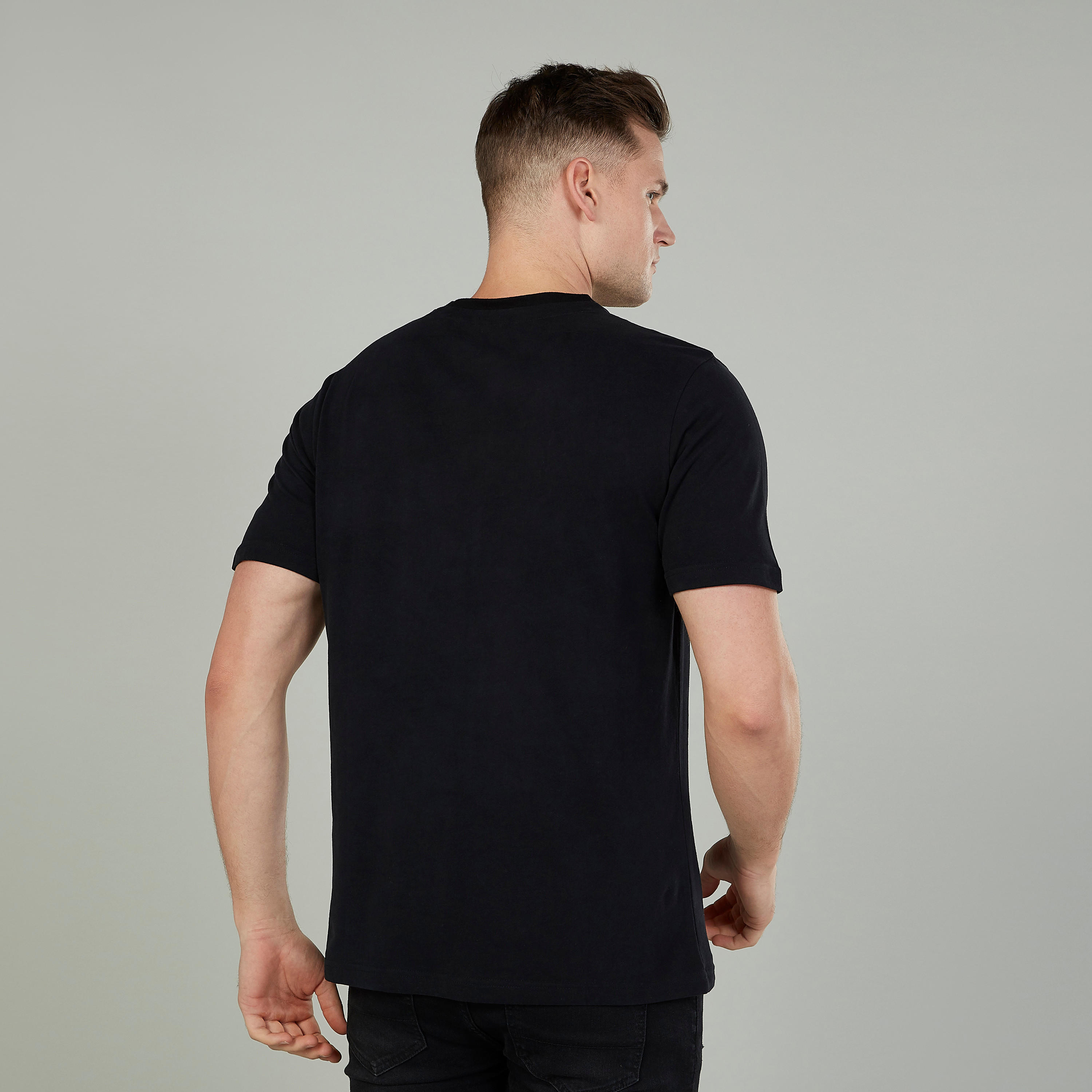 تيشيرت بياقة ضيّقة وأكمام قصيرة وطبعات سمايلي وورلد-men-clothing-tshirtsandpolos-tshirts-image-4