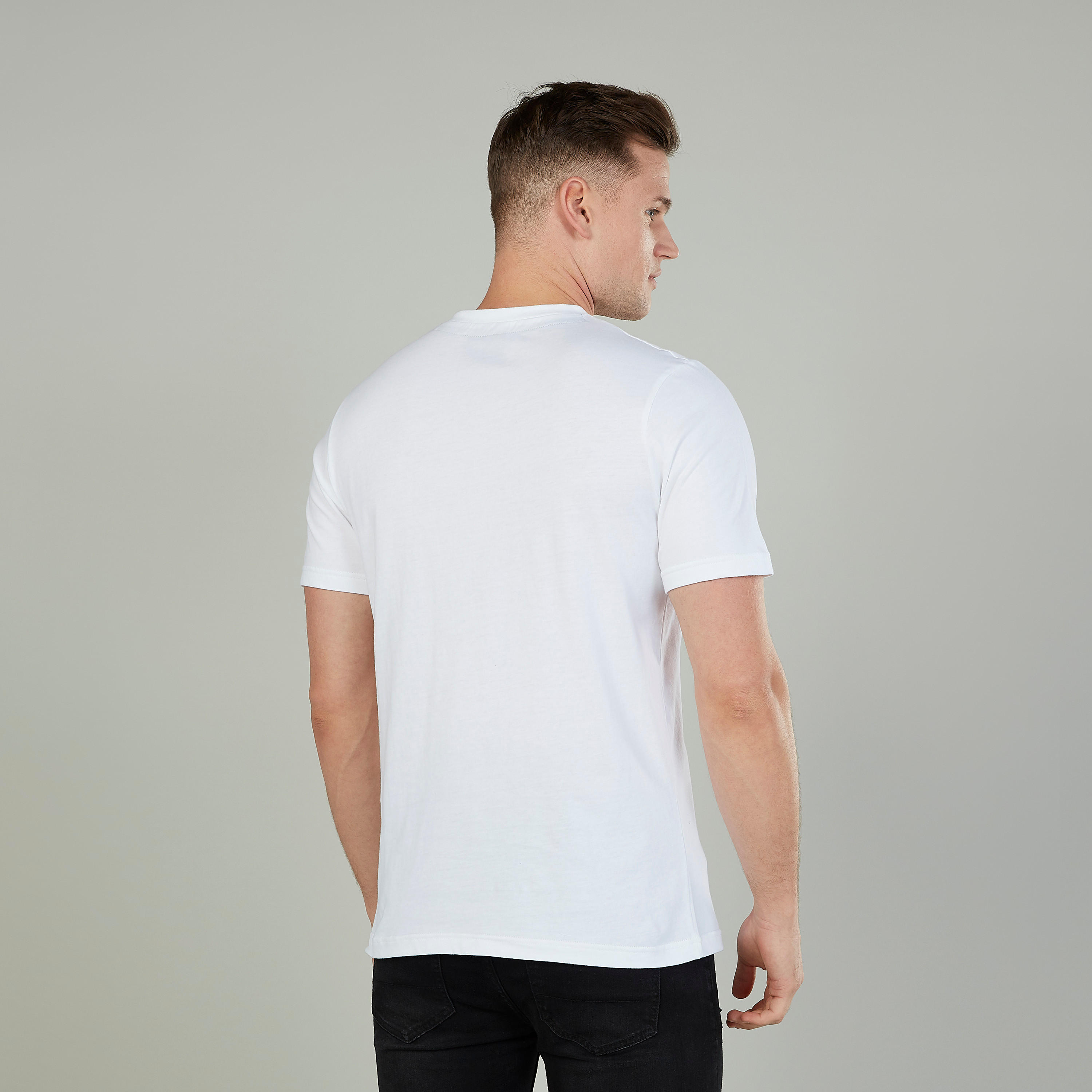 تيشيرت بياقة ضيّقة وأكمام قصيرة وطبعات سمايلي وورلد-men-clothing-tshirtsandpolos-tshirts-image-4