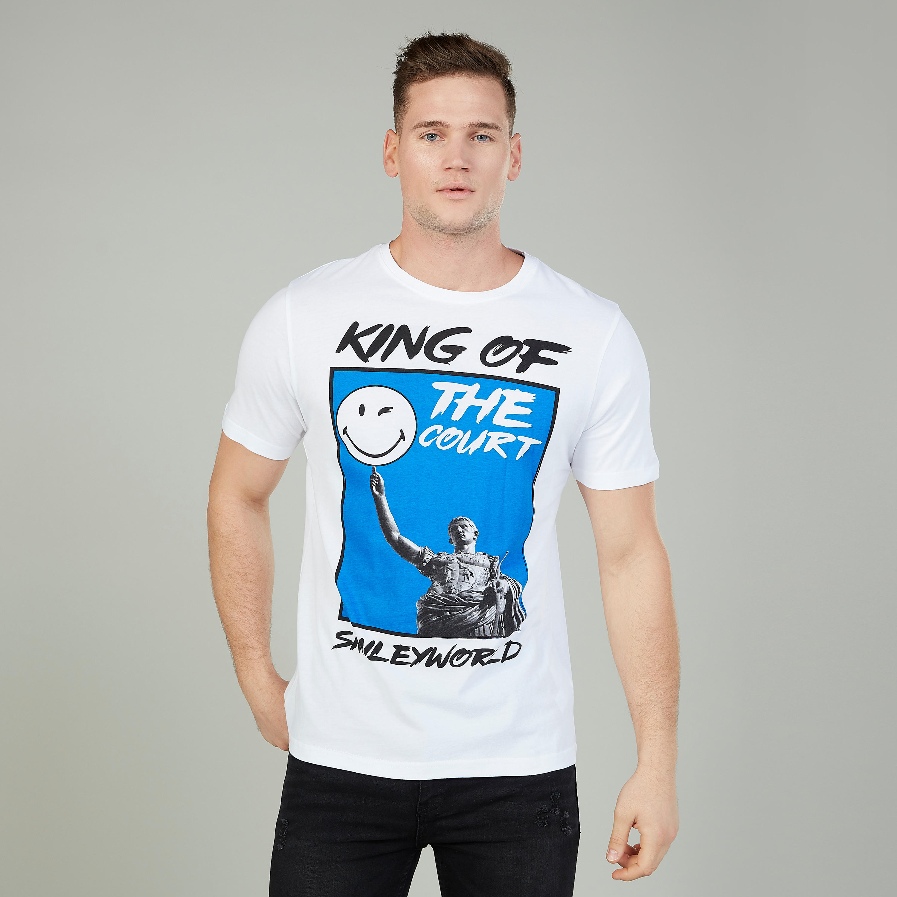 تيشيرت بياقة ضيّقة وأكمام قصيرة وطبعات سمايلي وورلد-men-clothing-tshirtsandpolos-tshirts-image-1