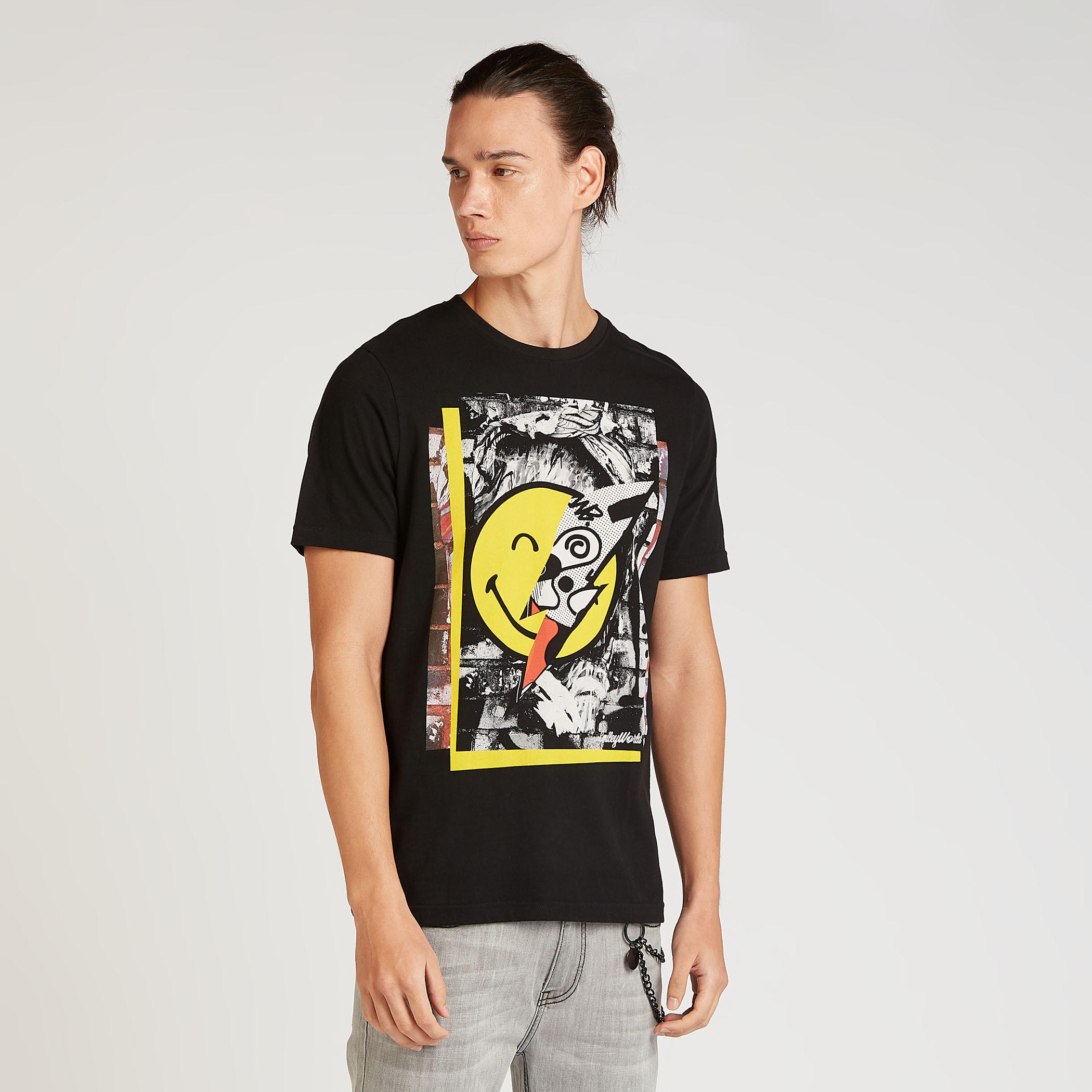 Smiley World Printed T-shirt with Crew Neck and Short Sleeves-men-clothing-tshirtsandpolos-tshirts-image-1