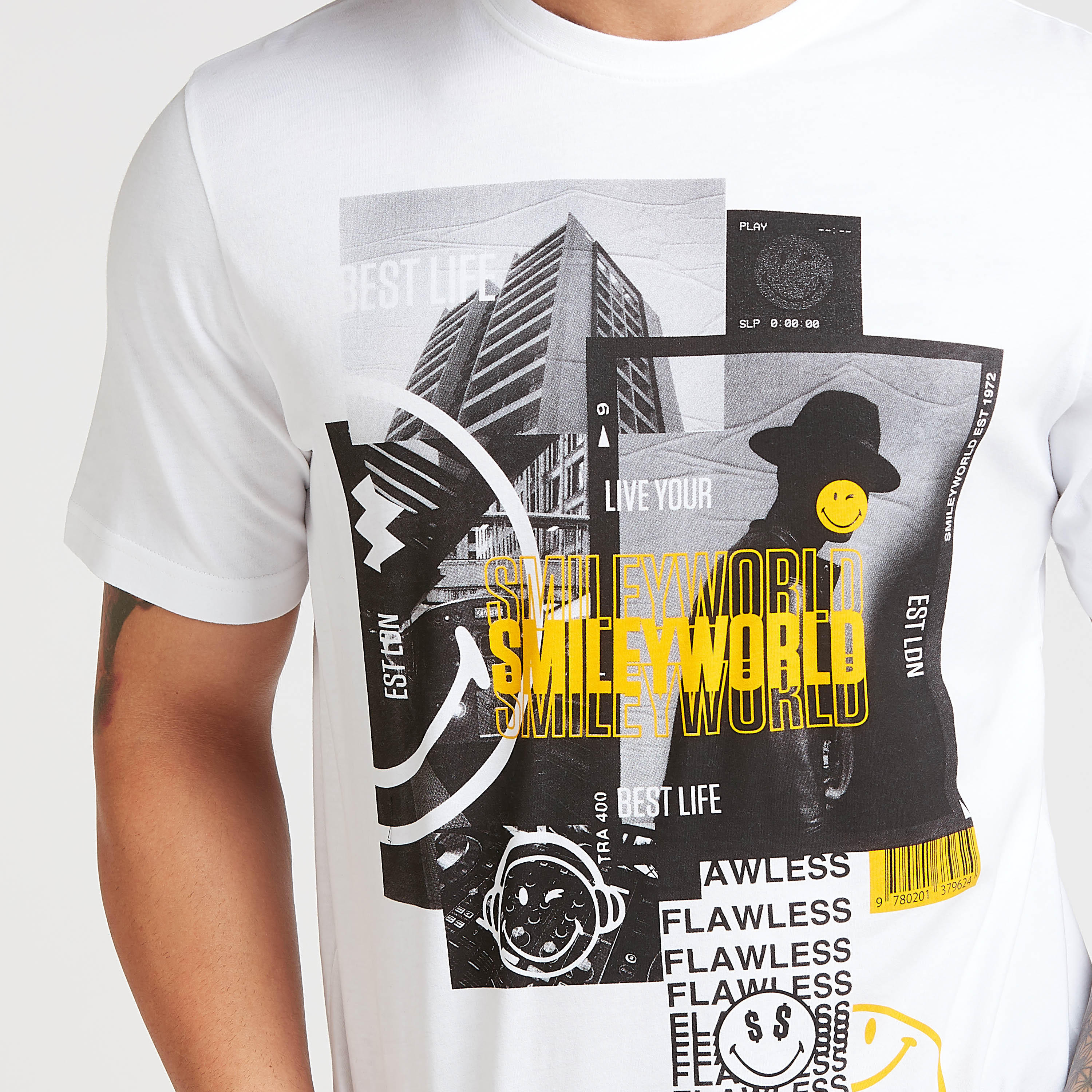 تيشيرت مستدام بياقة ضيّقة وطبعات سمايلي وورلد-men-clothing-tshirtsandpolos-tshirts-image-3