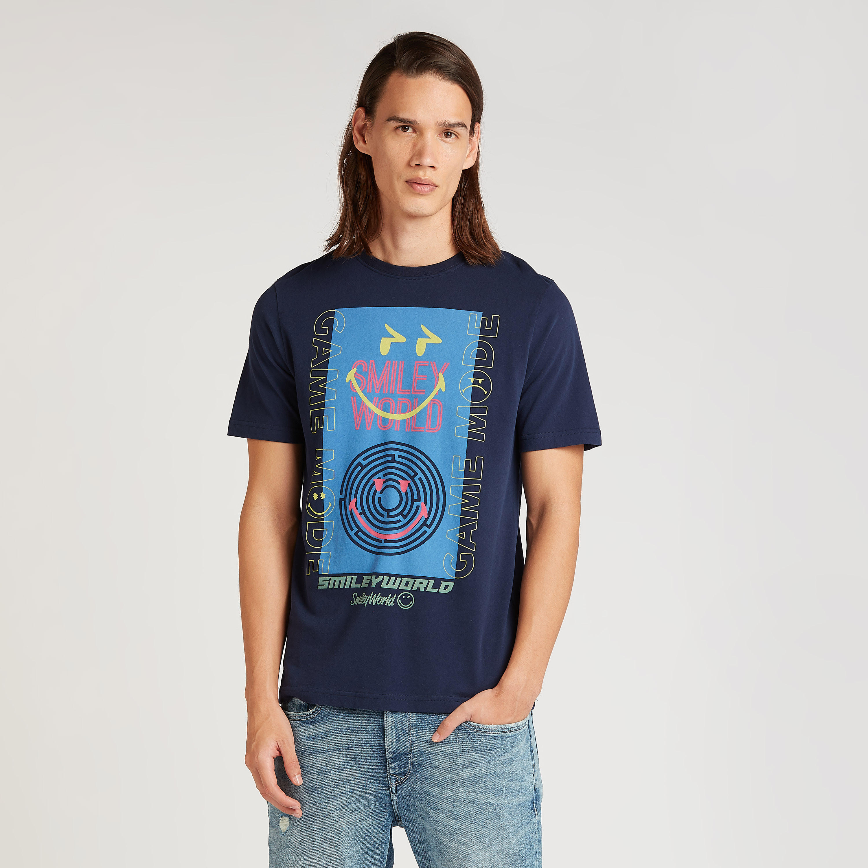 تيشيرت مستدام بياقة ضيّقة وأكمام قصيرة وطبعات سمايلي وورلد-men-clothing-tshirtsandpolos-tshirts-image-1