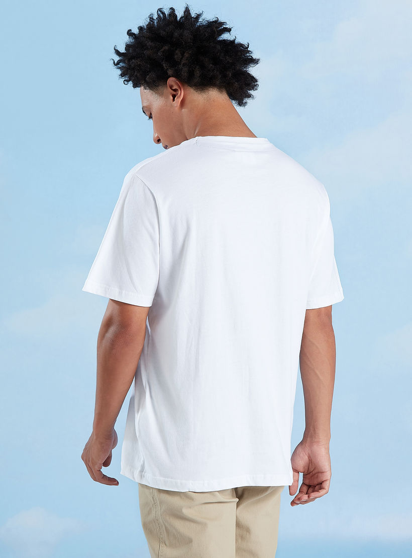 تيشيرت مستدام بياقة ضيّقة وأكمام قصيرة وطبعات سمايلي وورلد-men-clothing-tshirtsandpolos-tshirts-image-4