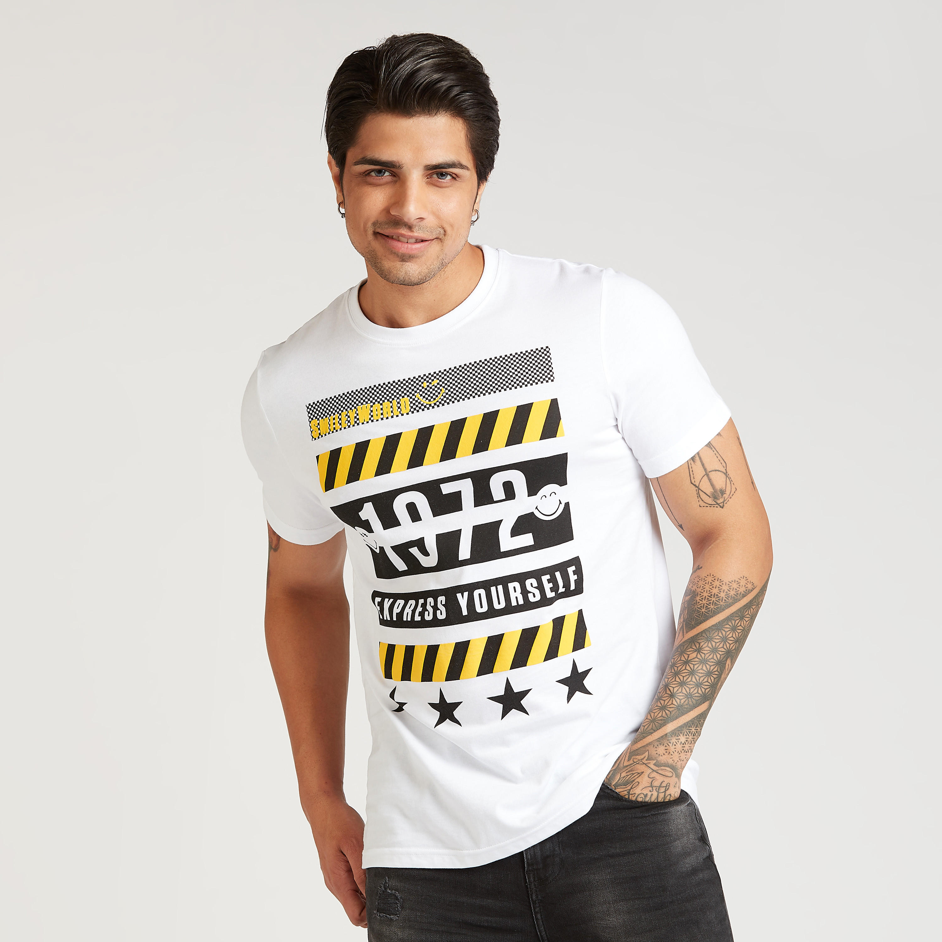 تيشيرت مستدام بياقة ضيّقة وأكمام قصيرة وطبعات-men-clothing-tshirtsandpolos-tshirts-image-1