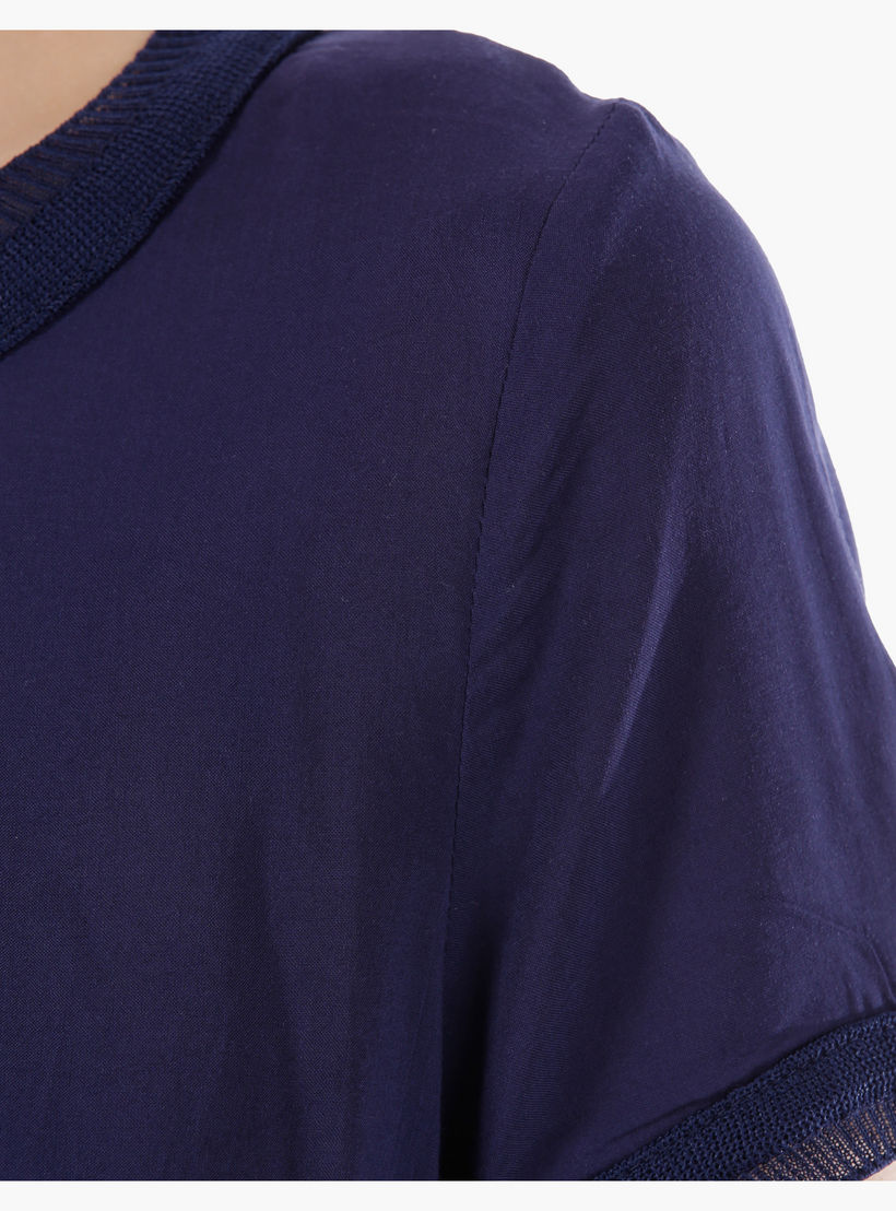 Basic T-shirt with Round Neck and Short Sleeves in Regular Fit-women-clothing-tshirts-image-4
