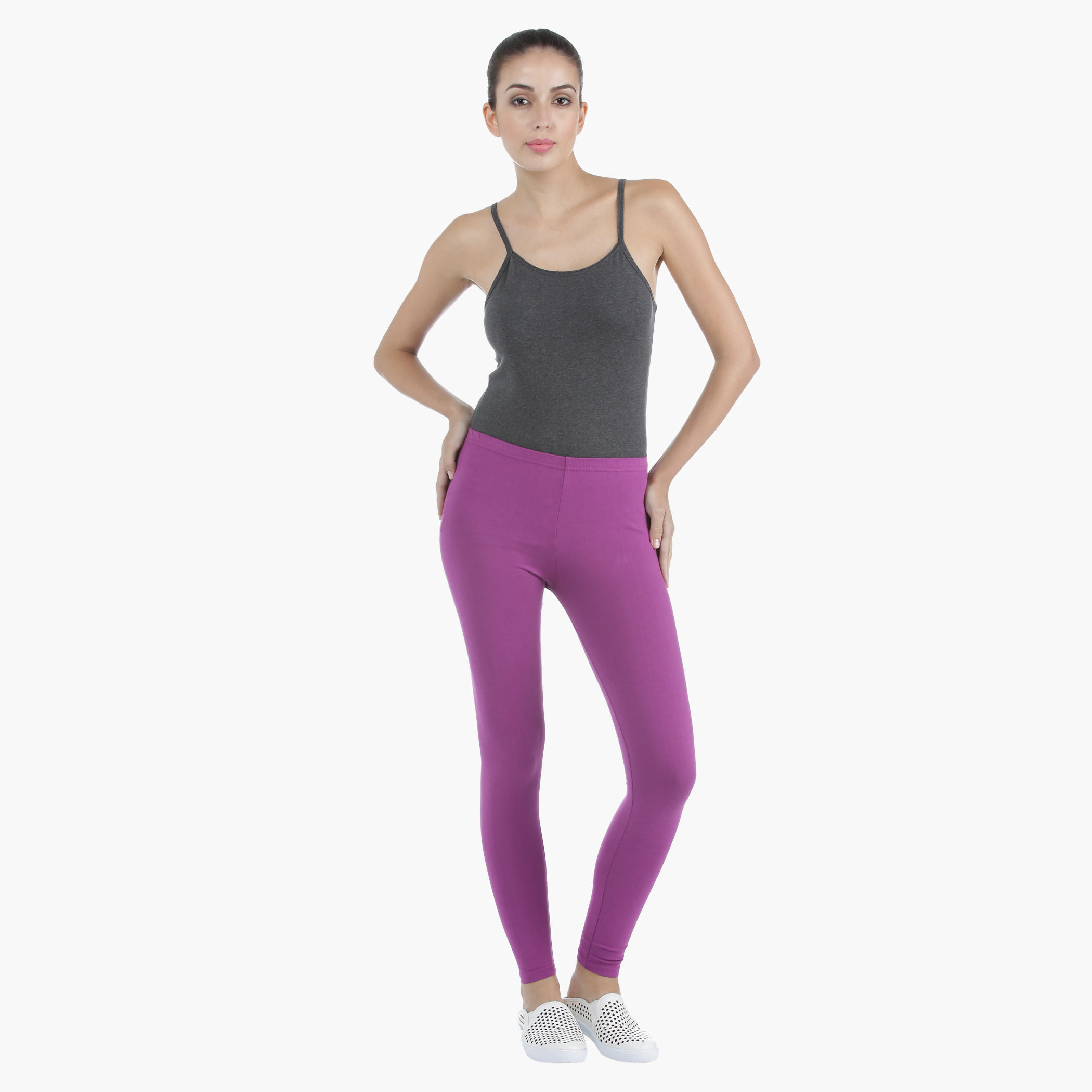 Basic Long Leggings in Regular Fit-women-clothing-bottoms-leggings-image-10