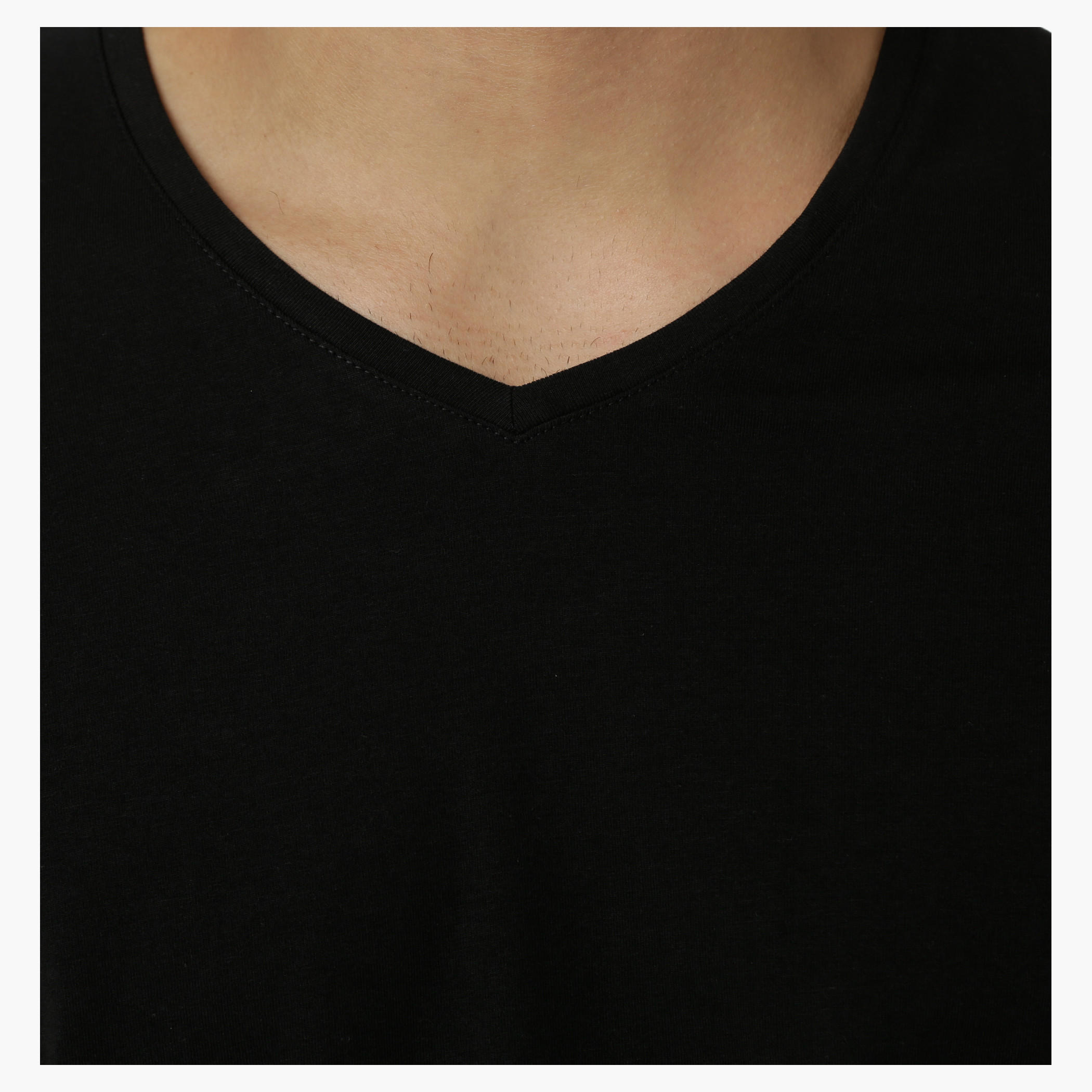 Basic T-Shirt with V-Neck and Short Sleeves in Muscle Fit-men-clothing-tshirtsandpolos-tshirts-image-14