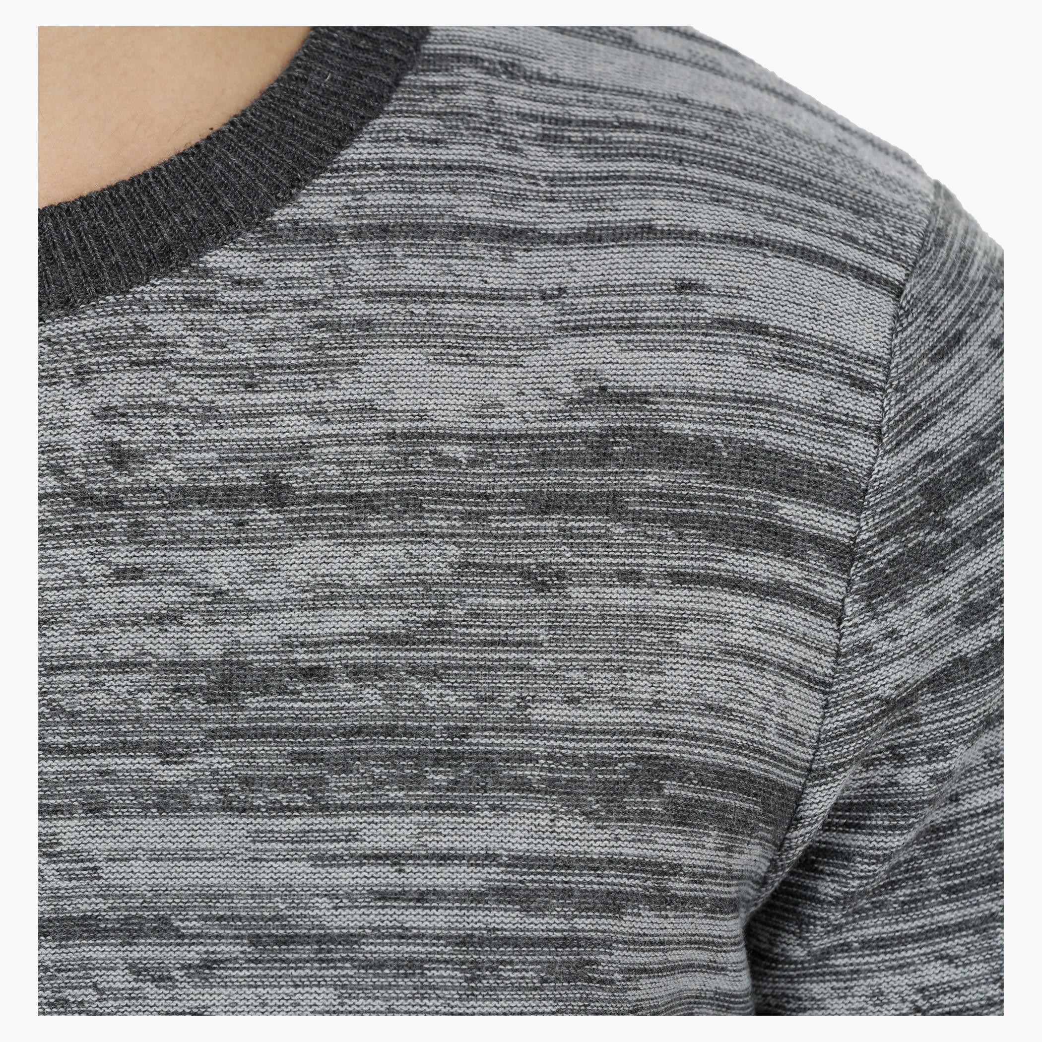 Long Sleeves Round Neck Knitted Pullover-men-clothing-sweatersandpullovers-image-2