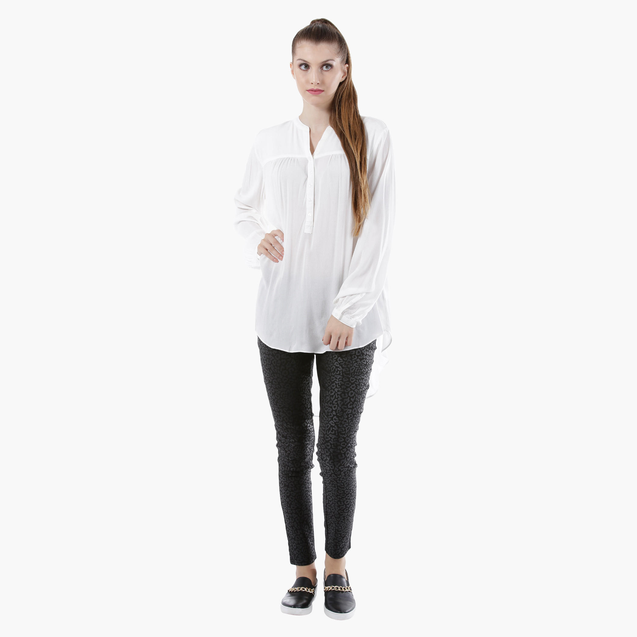 Basic Top with Long Sleeves in Regular Fit-women-clothing-shirtsandblouses-blouses-image-1