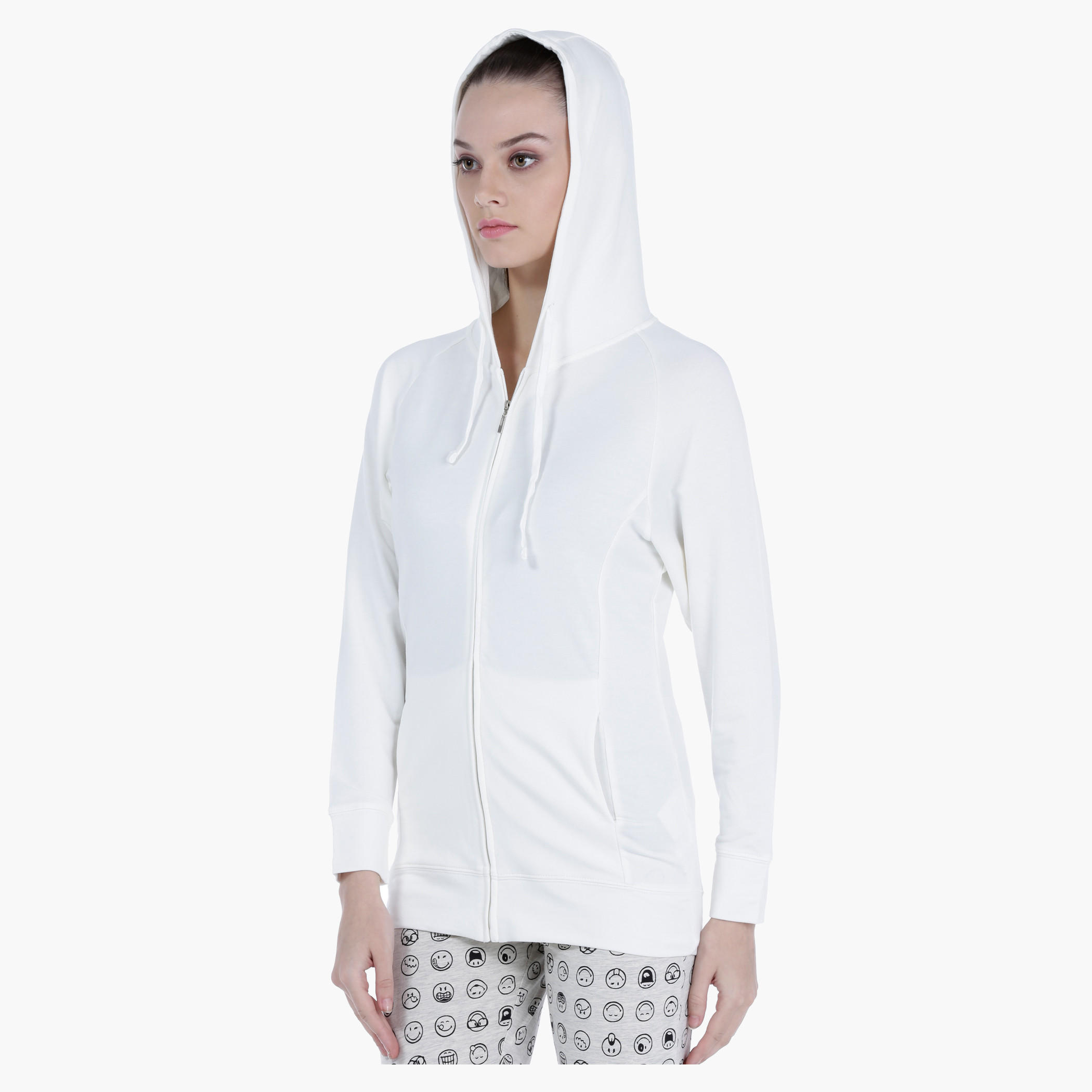 Basic Hoodie in Regular Fit-women-winterwear-hoodiesandsweatshirts-hoodies-image-3
