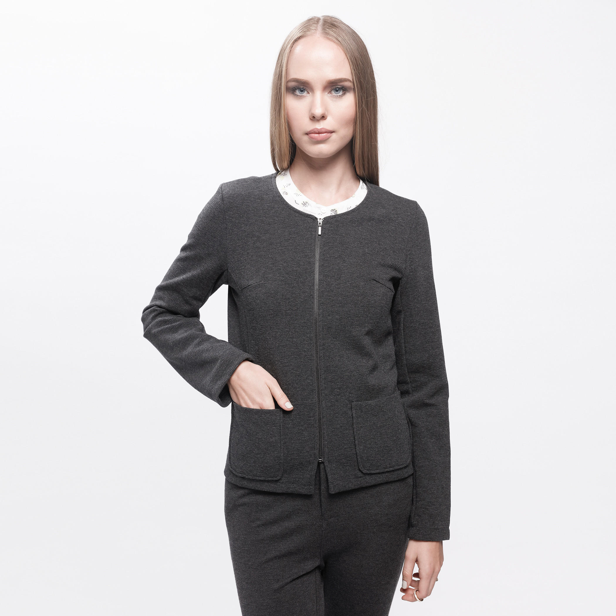 Long Sleeves Jacket with Zip Closure and Pocket Detail-women-winterwear-coatsandjackets-jackets-image-6