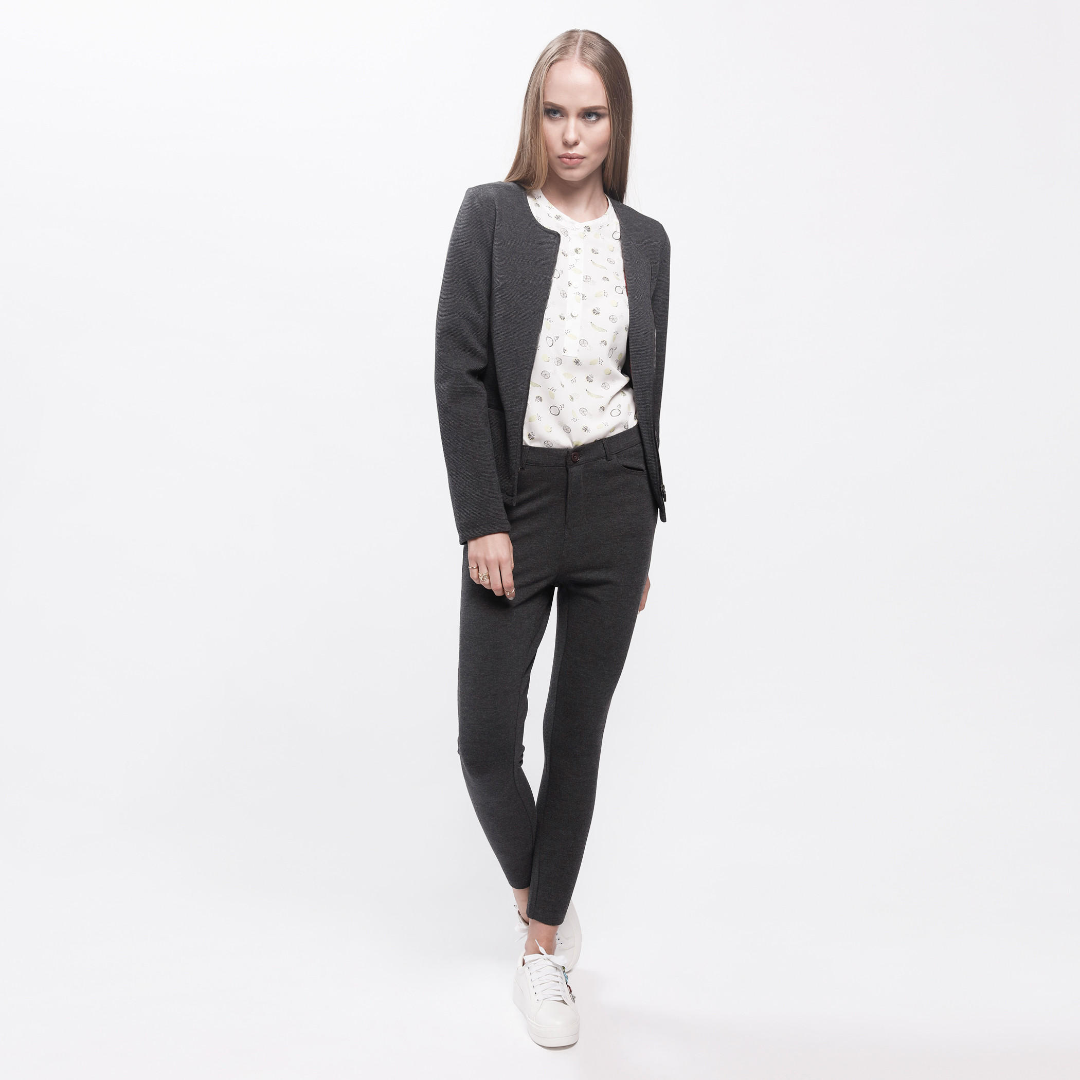 Long Sleeves Jacket with Zip Closure and Pocket Detail-women-winterwear-coatsandjackets-jackets-image-10