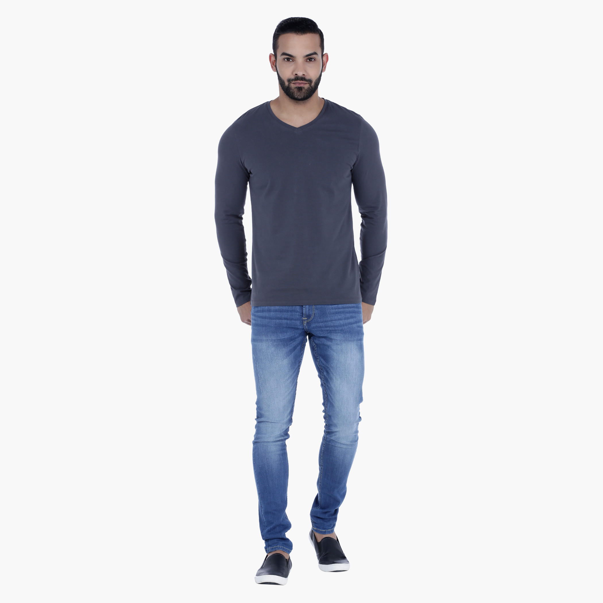 Basic V-Neck T-Shirt with Long Sleeves in Slim Fit-men-clothing-tshirtsandpolos-tshirts-image-1