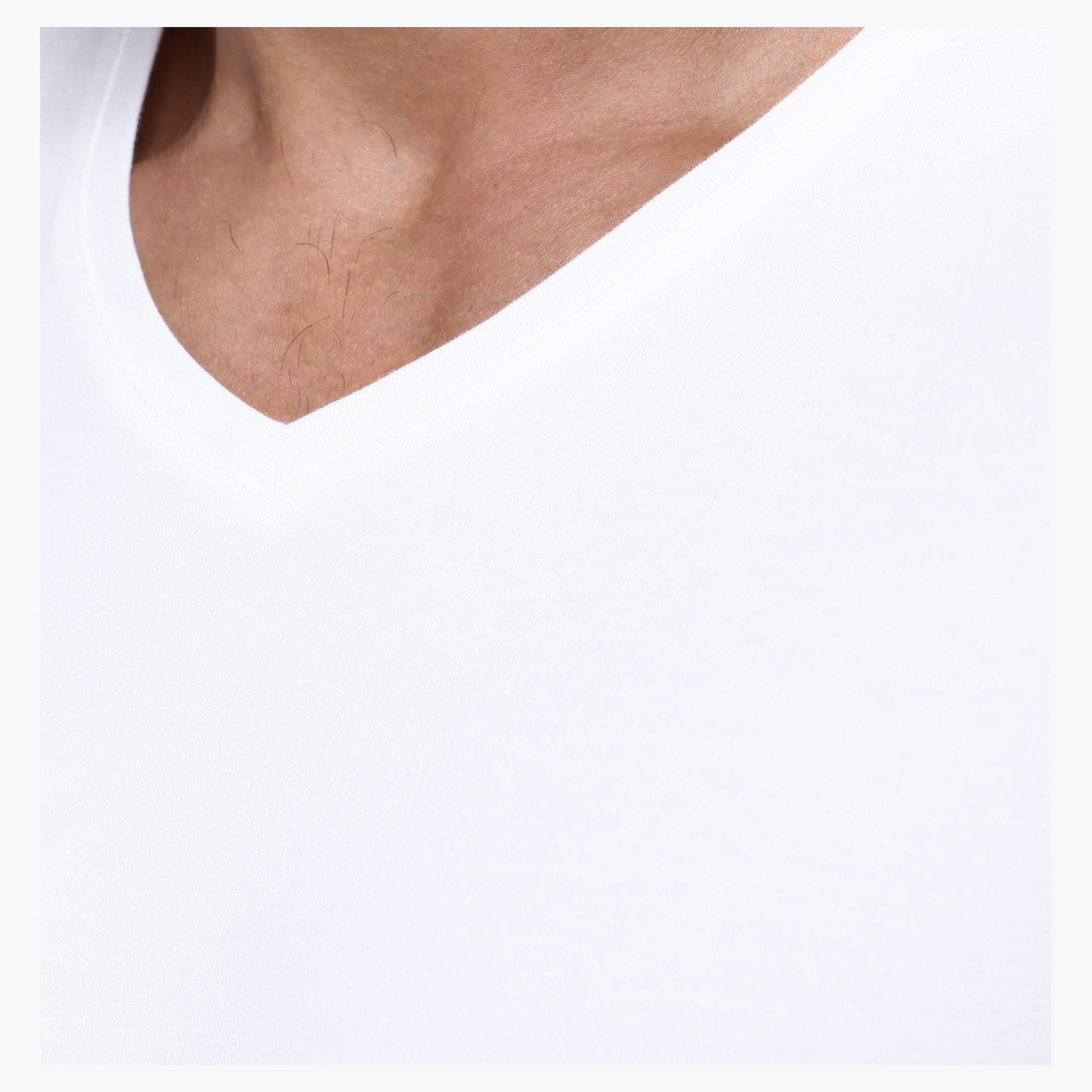 V-Neck T-Shirt with Short Sleeves in Slim Fit-men-clothing-tshirtsandpolos-tshirts-image-4
