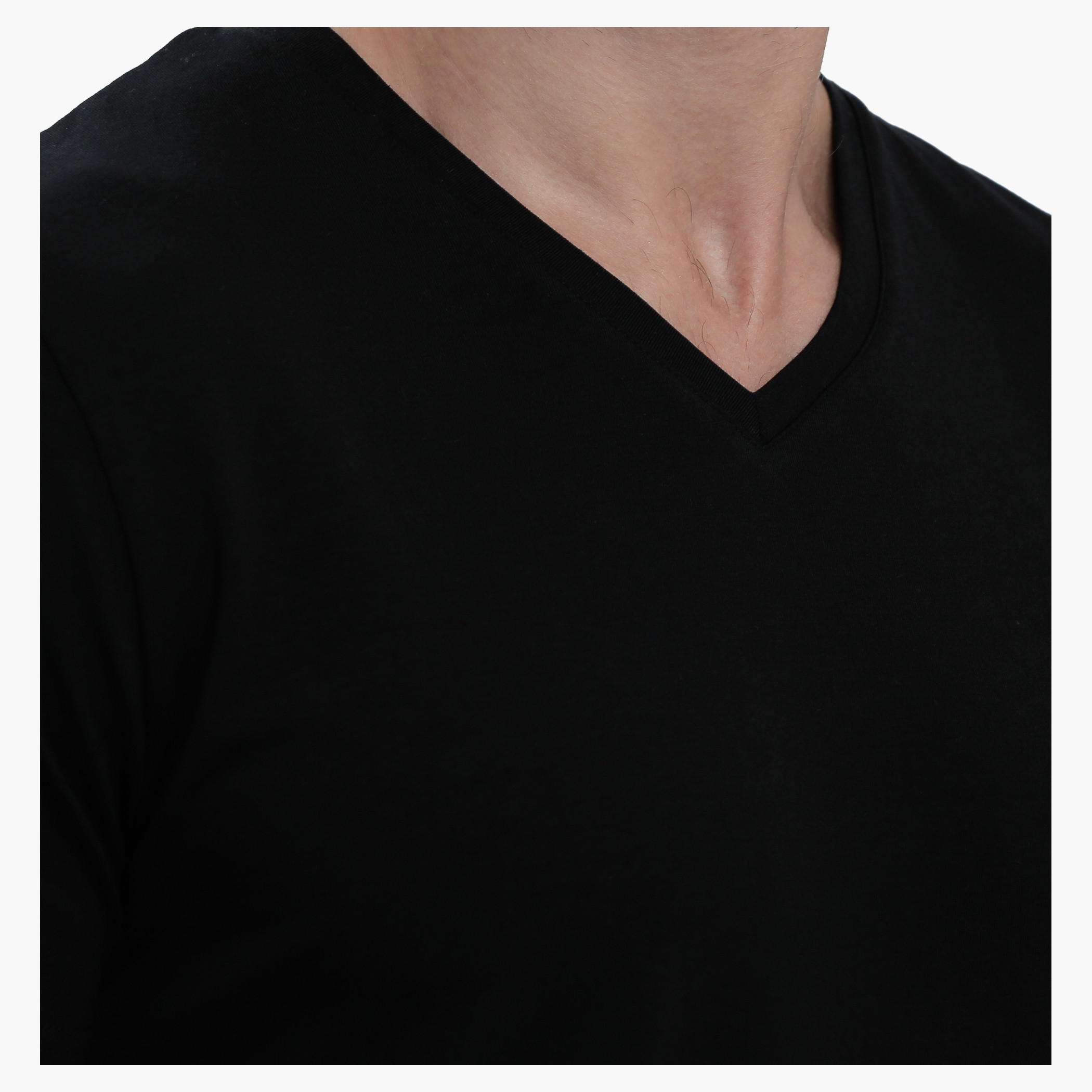 V-Neck T-Shirt with Short Sleeves in Slim Fit-men-clothing-tshirtsandpolos-tshirts-image-4